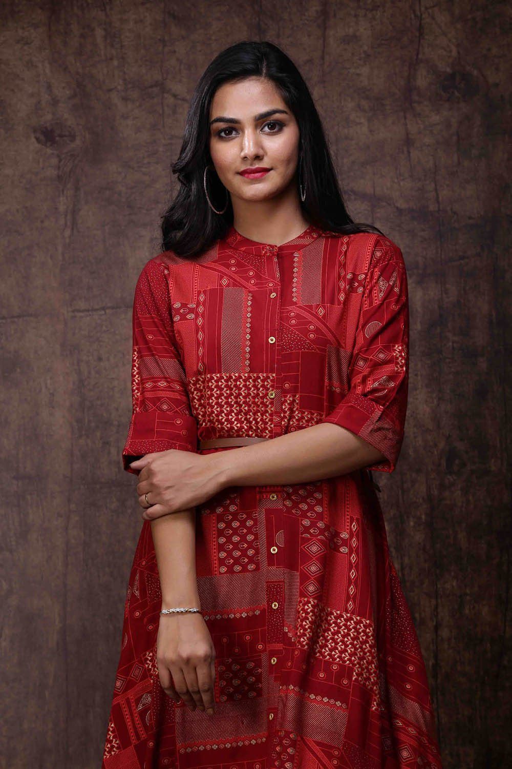 Women's Maroon Rayon Printed Asymmetric Dress With Belt