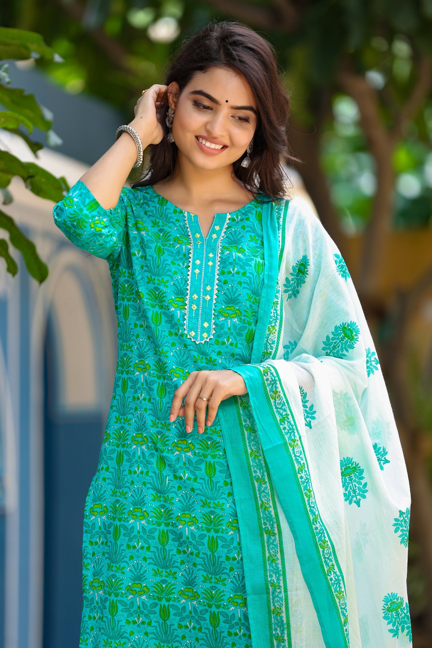 Women's Green & Offwhite Handblock Printed Kurta Set