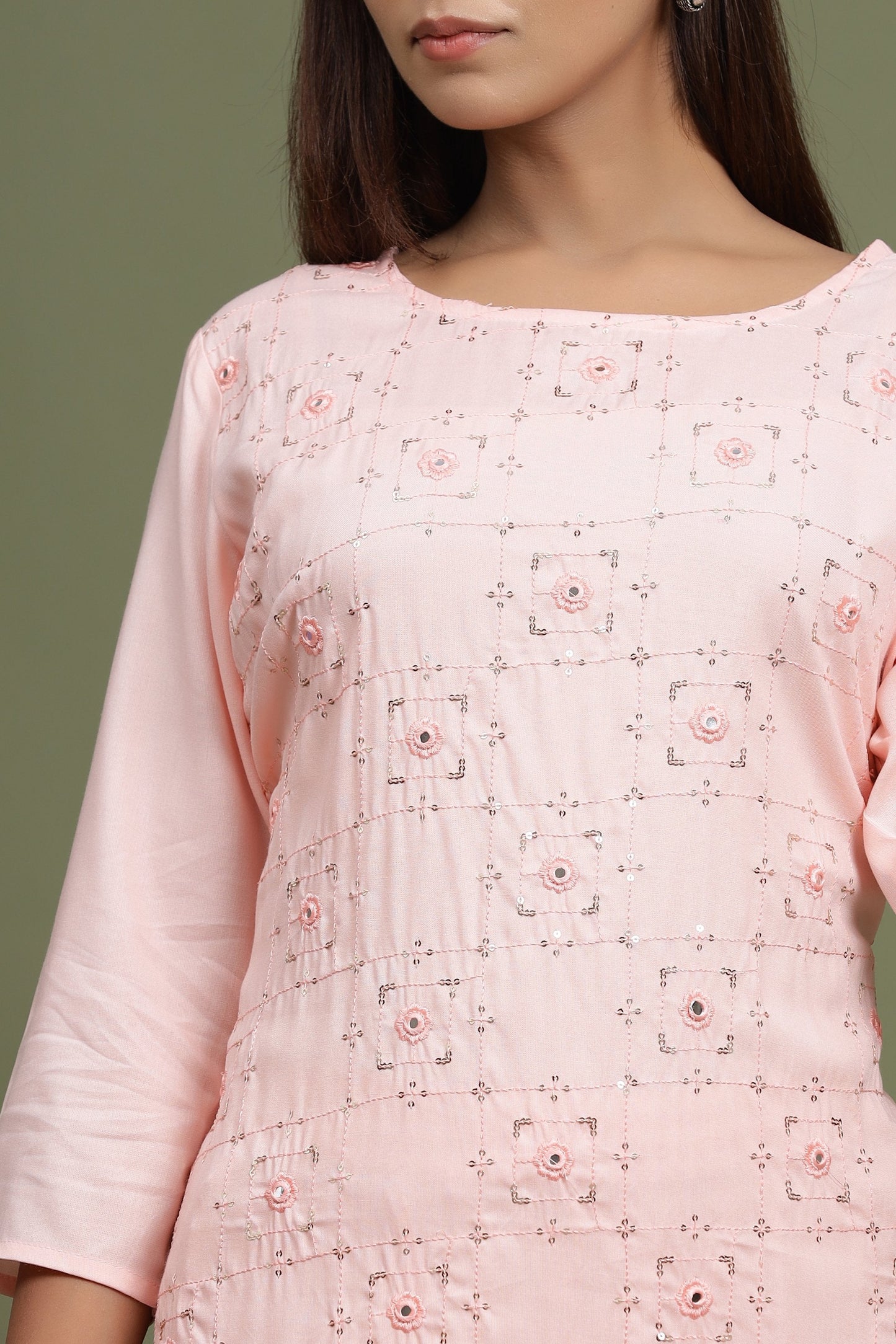 Women's Peach Embroidered Kurta Set
