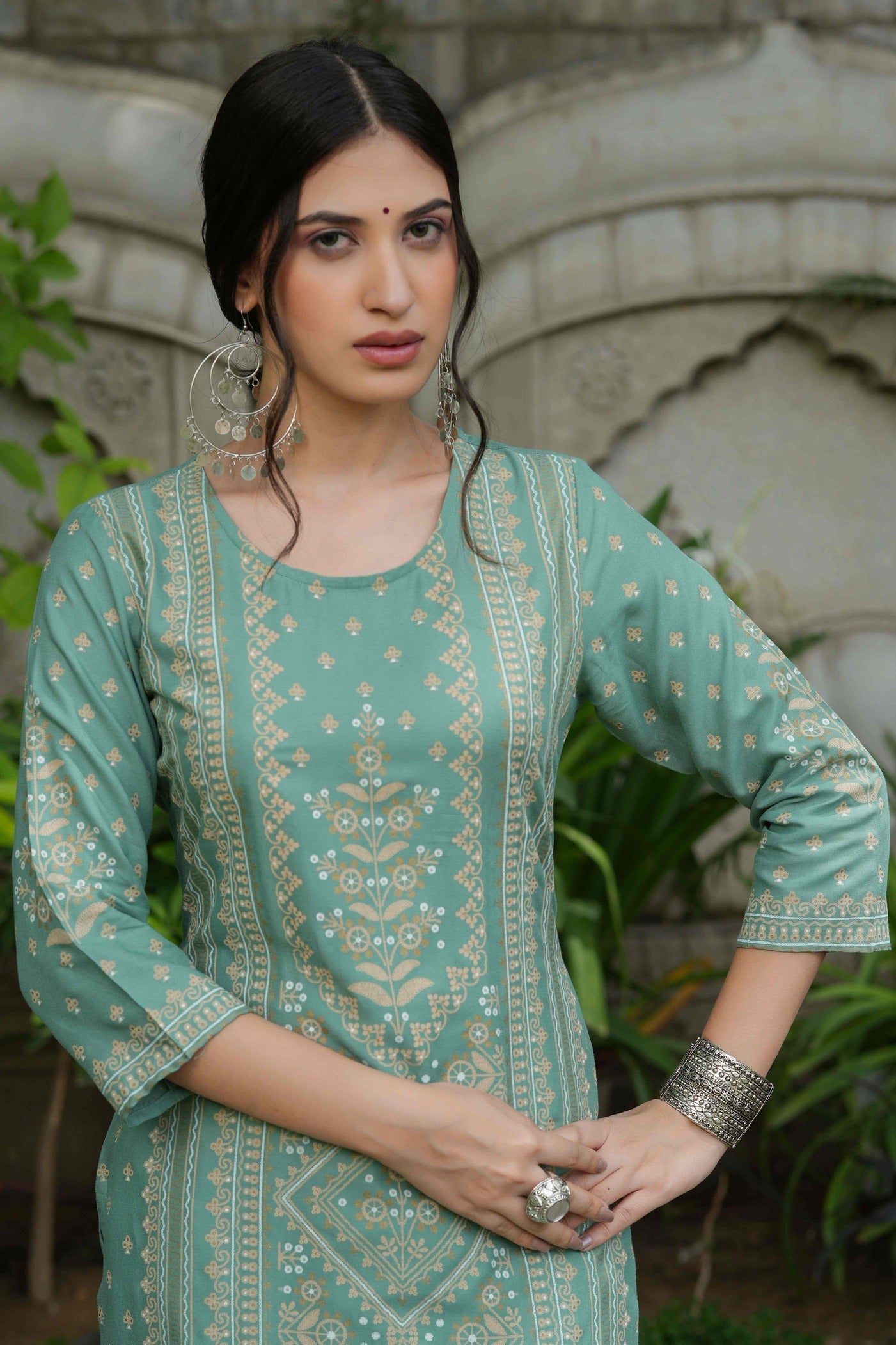 Women's Sagegreen Rayon Plaement Printed Straight Kurta