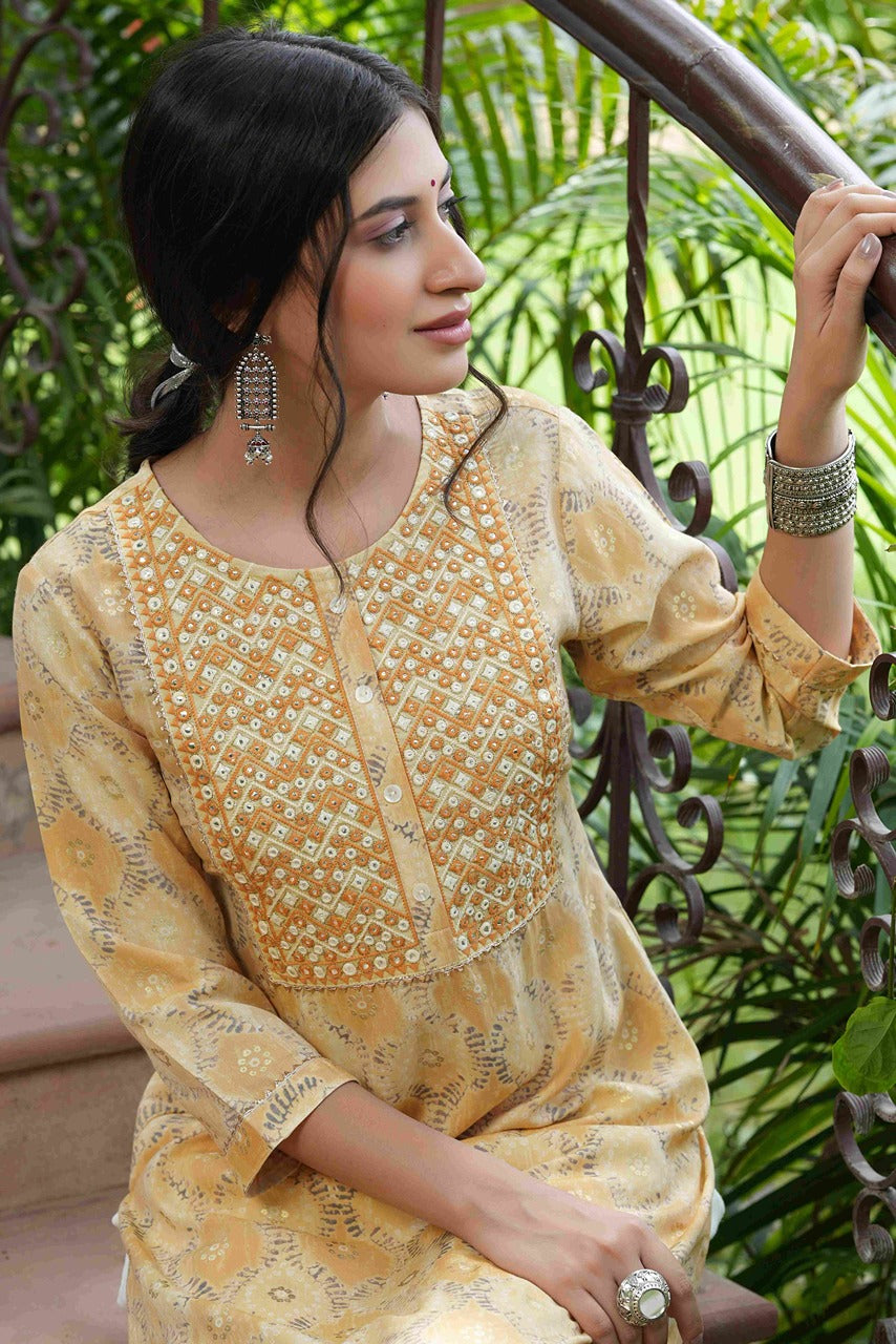 Women's Beige Muslin Festive Wear Mirror Work Straight Kurta