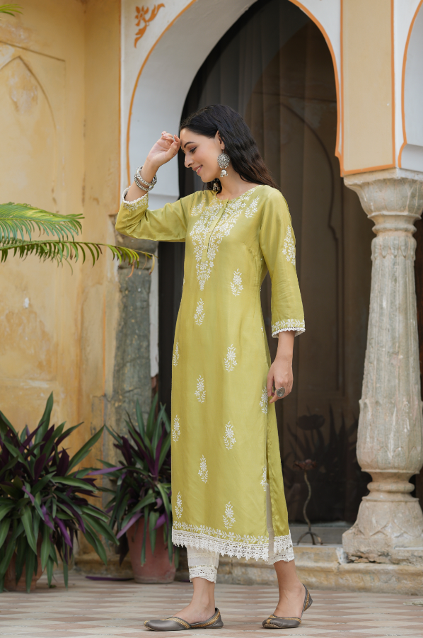 Women's Green Shanton Printed Straight Kurta