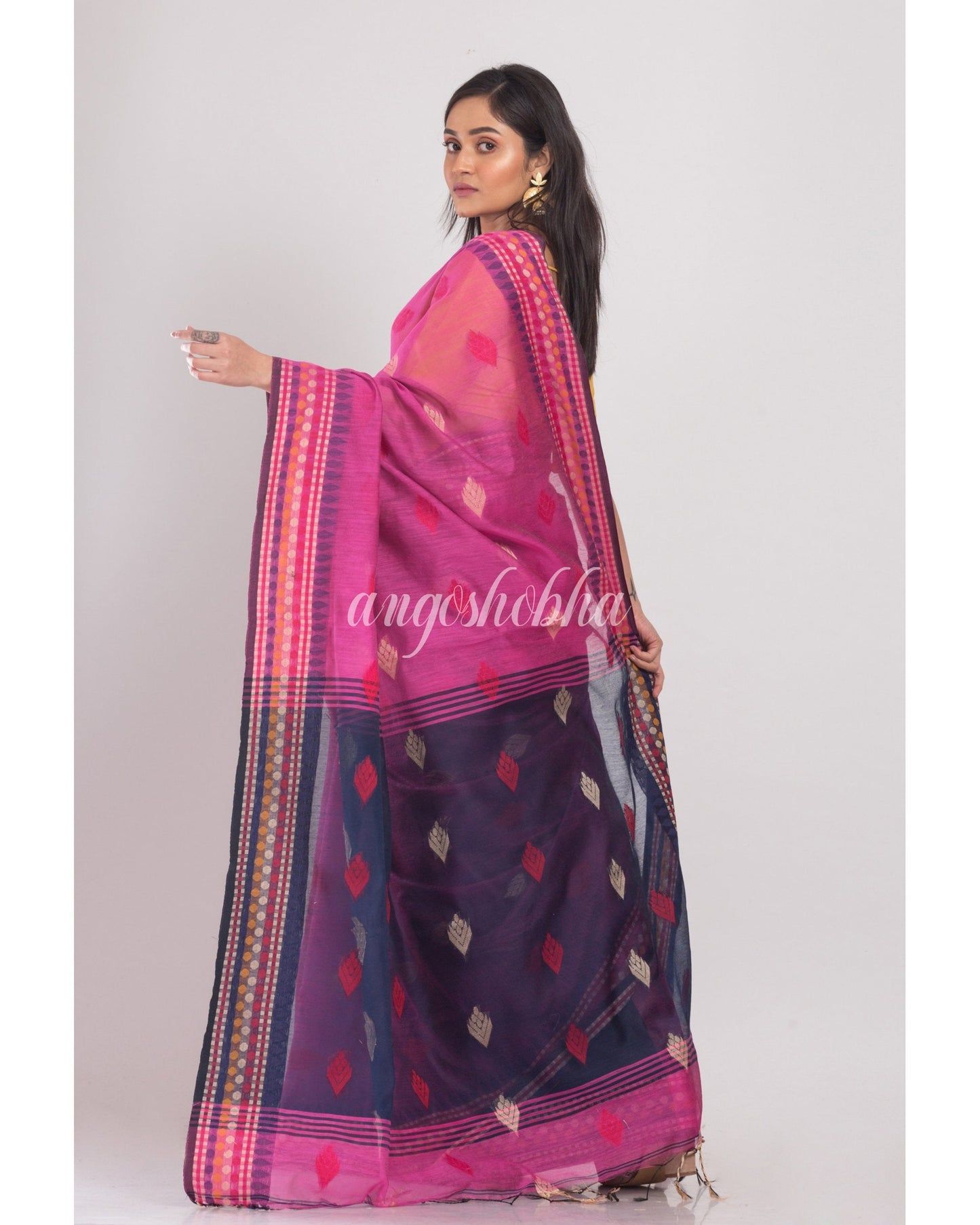 Women's Pink Handloom Blended Cotton Saree