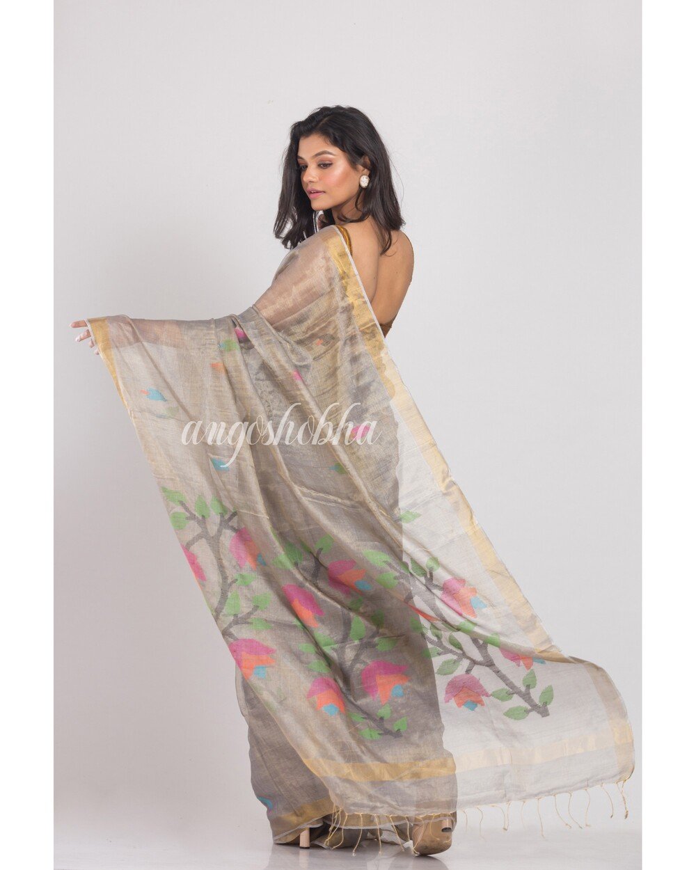 Women's Silver Grey Tussar Silk Jamdani Saree