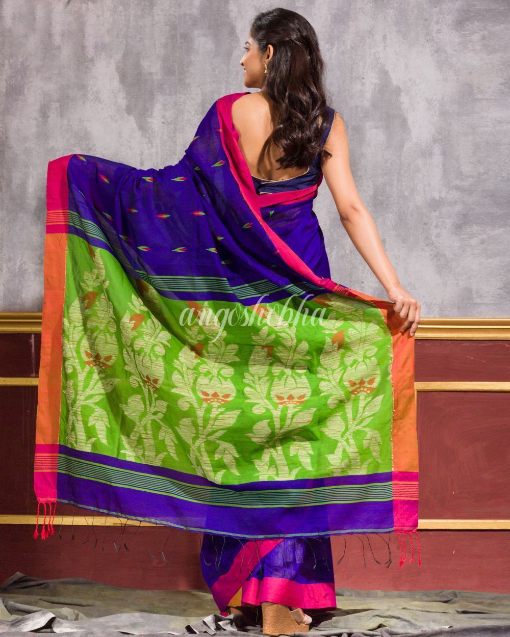 Women's Blue Blended Cotton Jamdani Saree