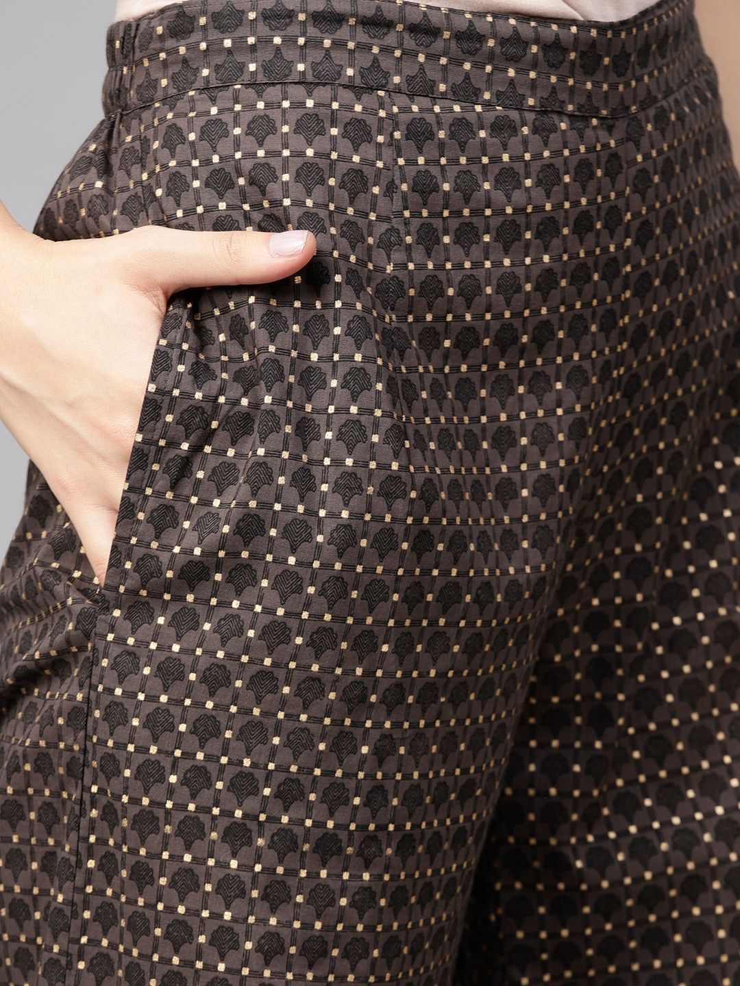 Women's Charcoal & Gold-Toned Printed Kurta with Trousers