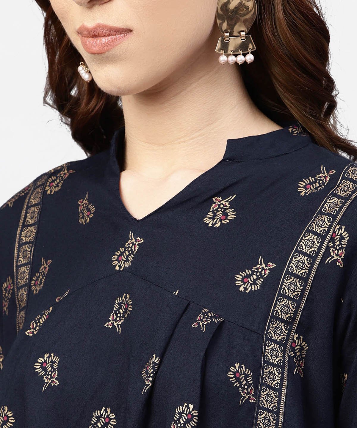 Women's Navy Blue Printed Full Sleeve Tunic With Madarin Collar