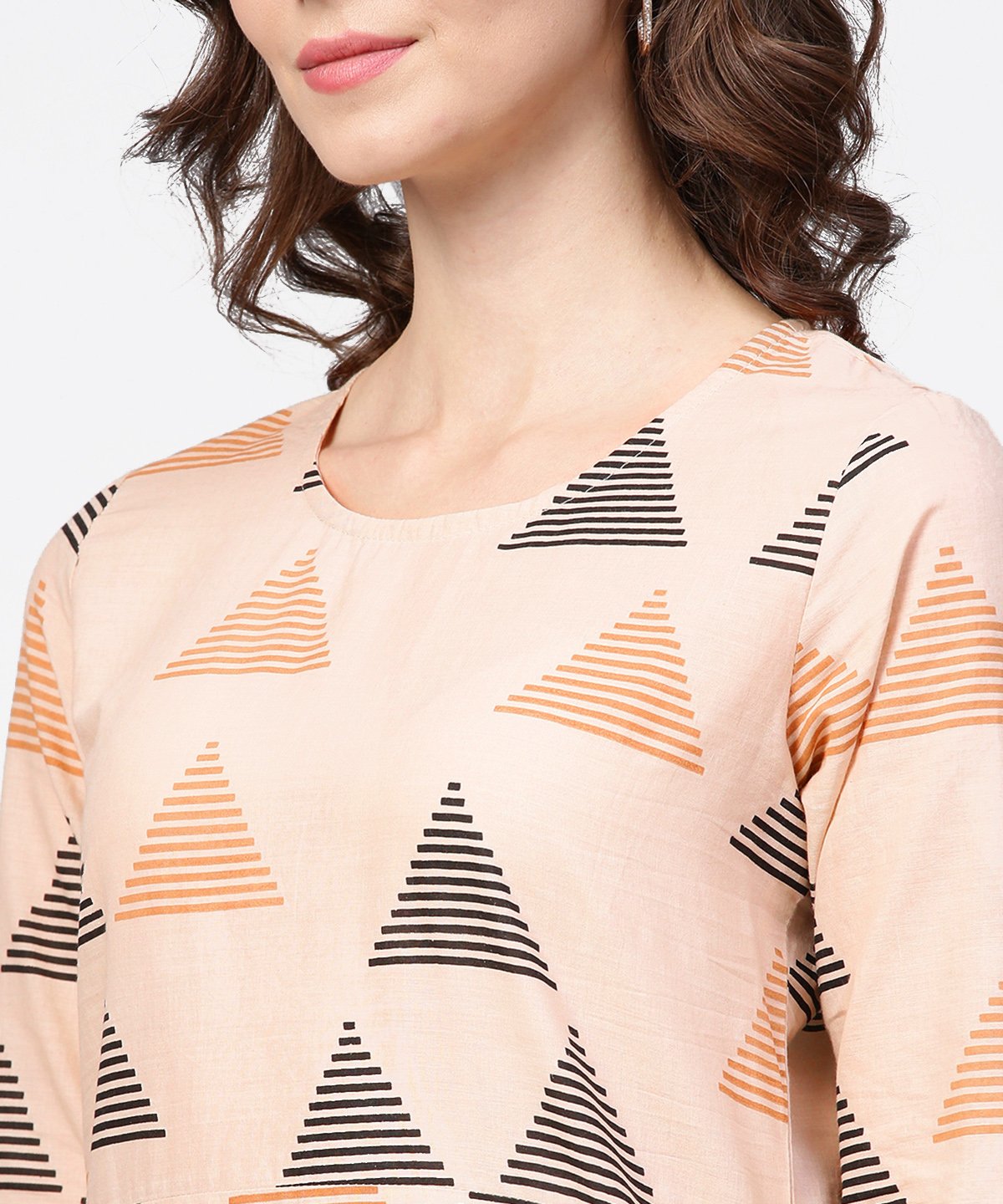 Women's Off White Printed 3/4Th Sleeve Cotton Low High Kurta