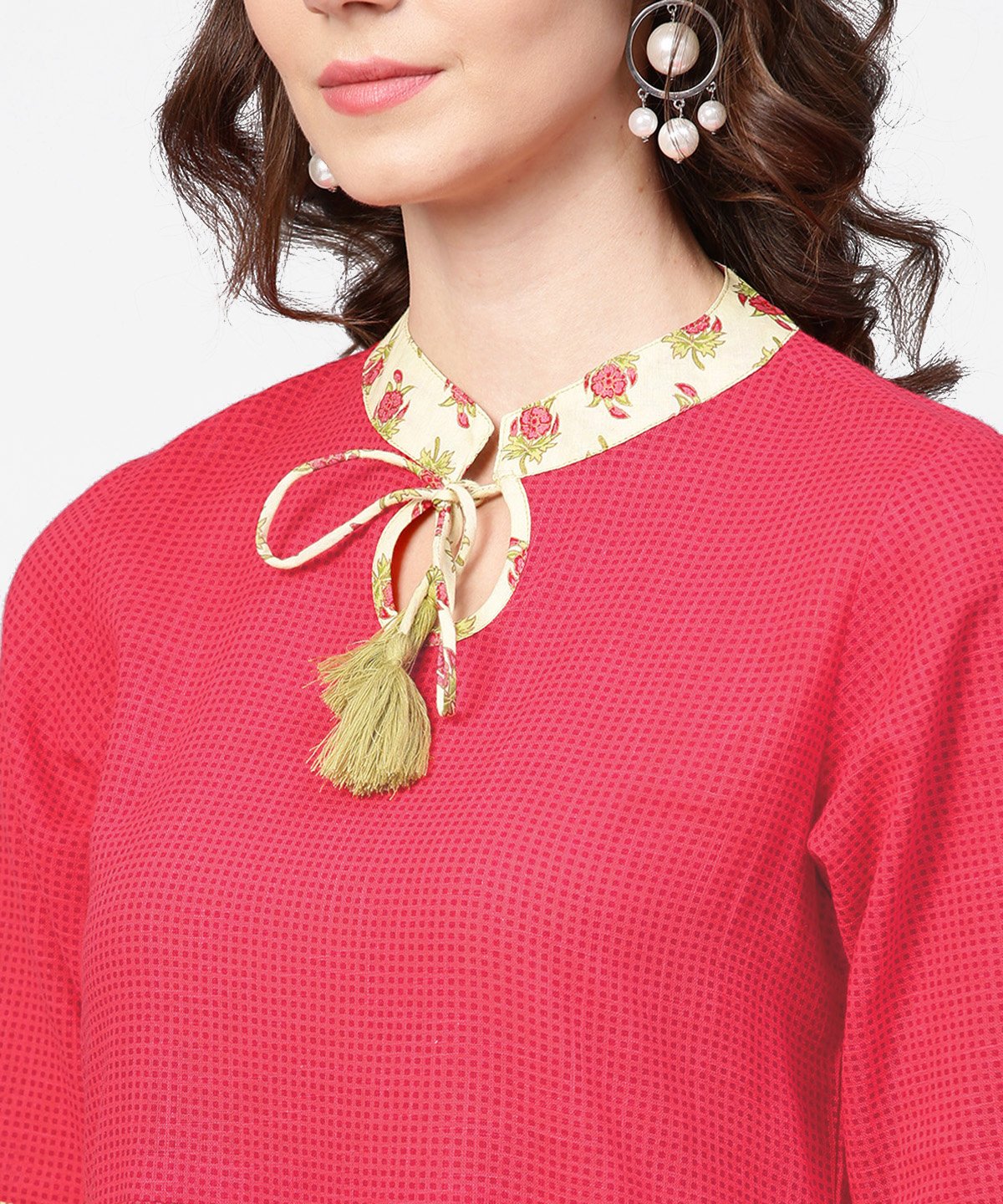 Women's Pink Half Sleeve Key Hole Neck Cotton Tops With Printed Border
