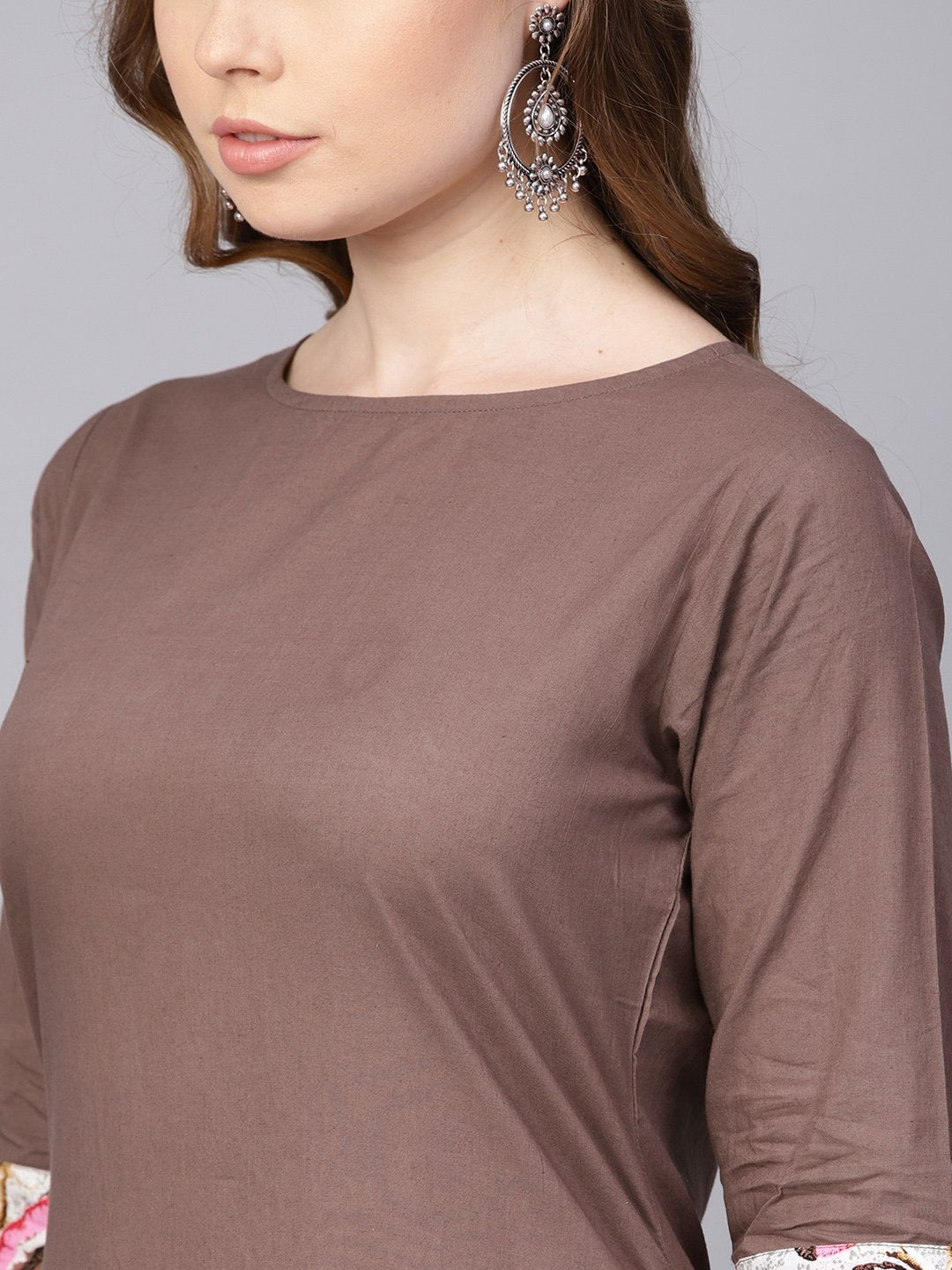 Women's Solid Coffee Brown 3/4Th Sleeve Cotton Kurta With Printed Floral Sharara