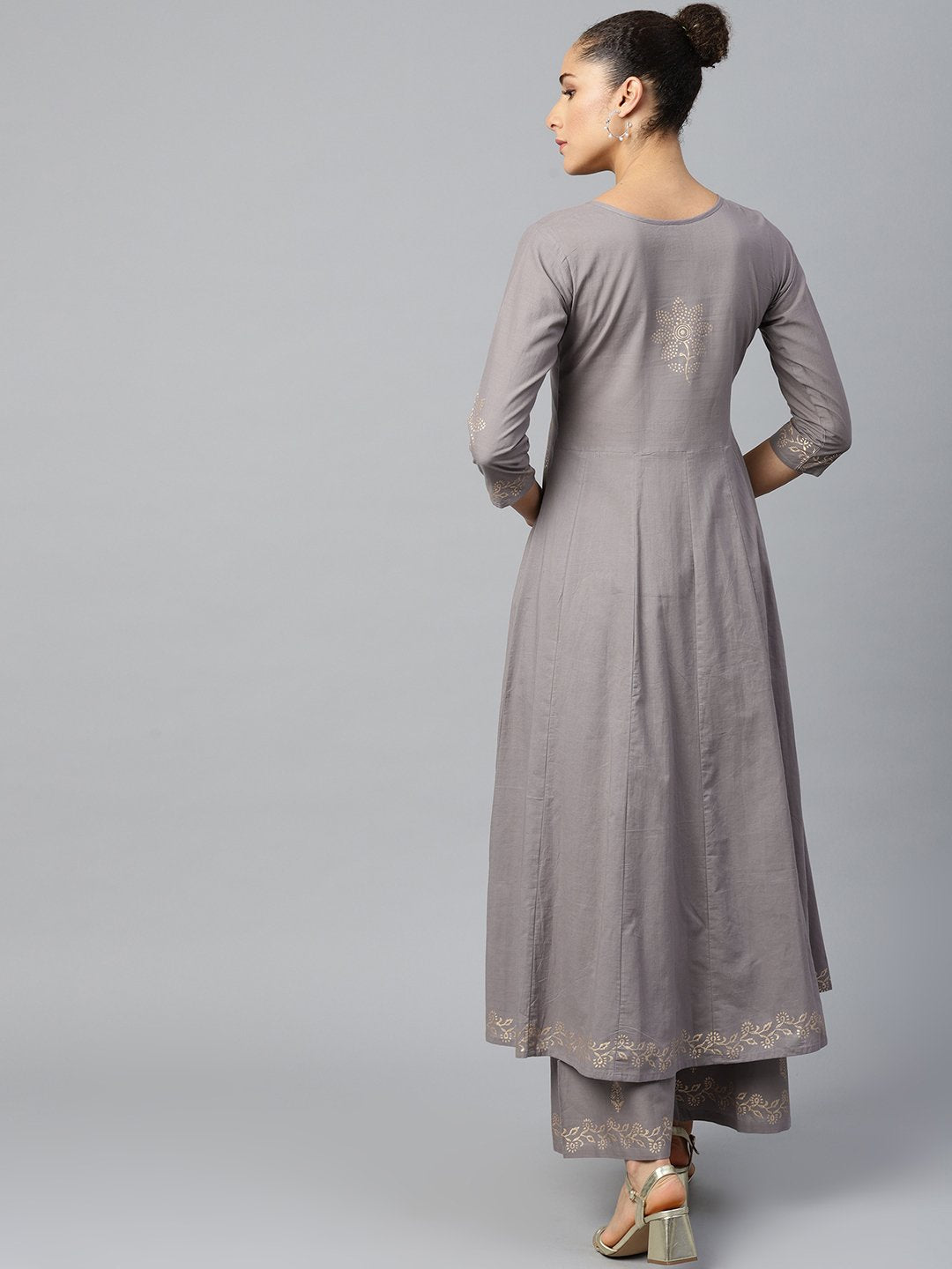 Women's Grey Three-Quarter Sleeves Flared Kurta With Palazzo Set