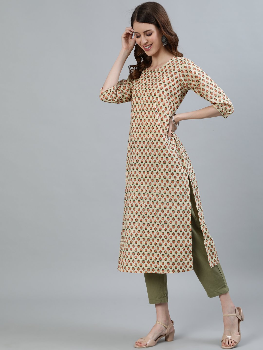 Women's Beige Printed Straight Kurta With Three Quarter Sleeves