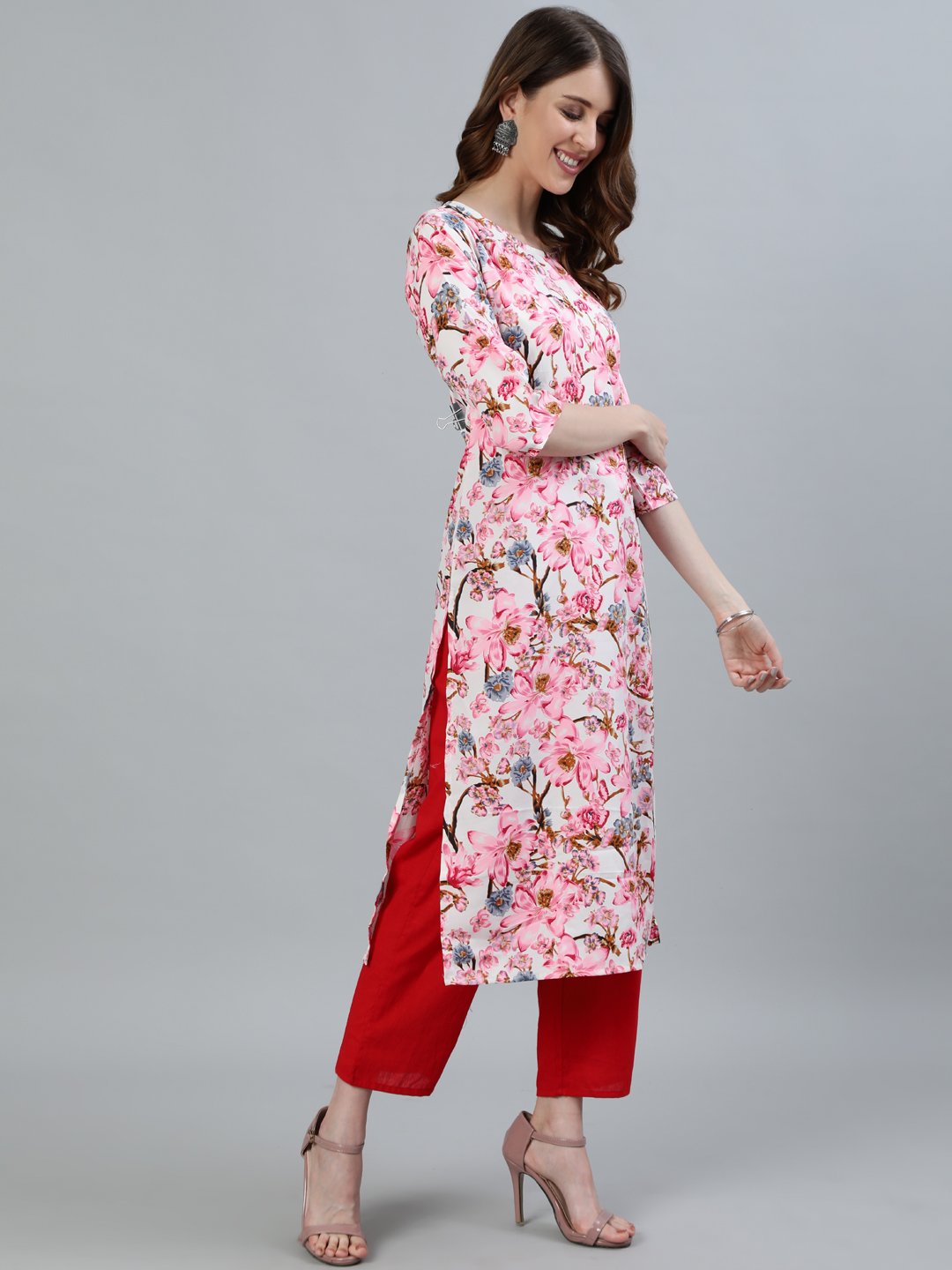 Women's Pink Floral Printed Straight Kurta With Three Quarter Sleeves