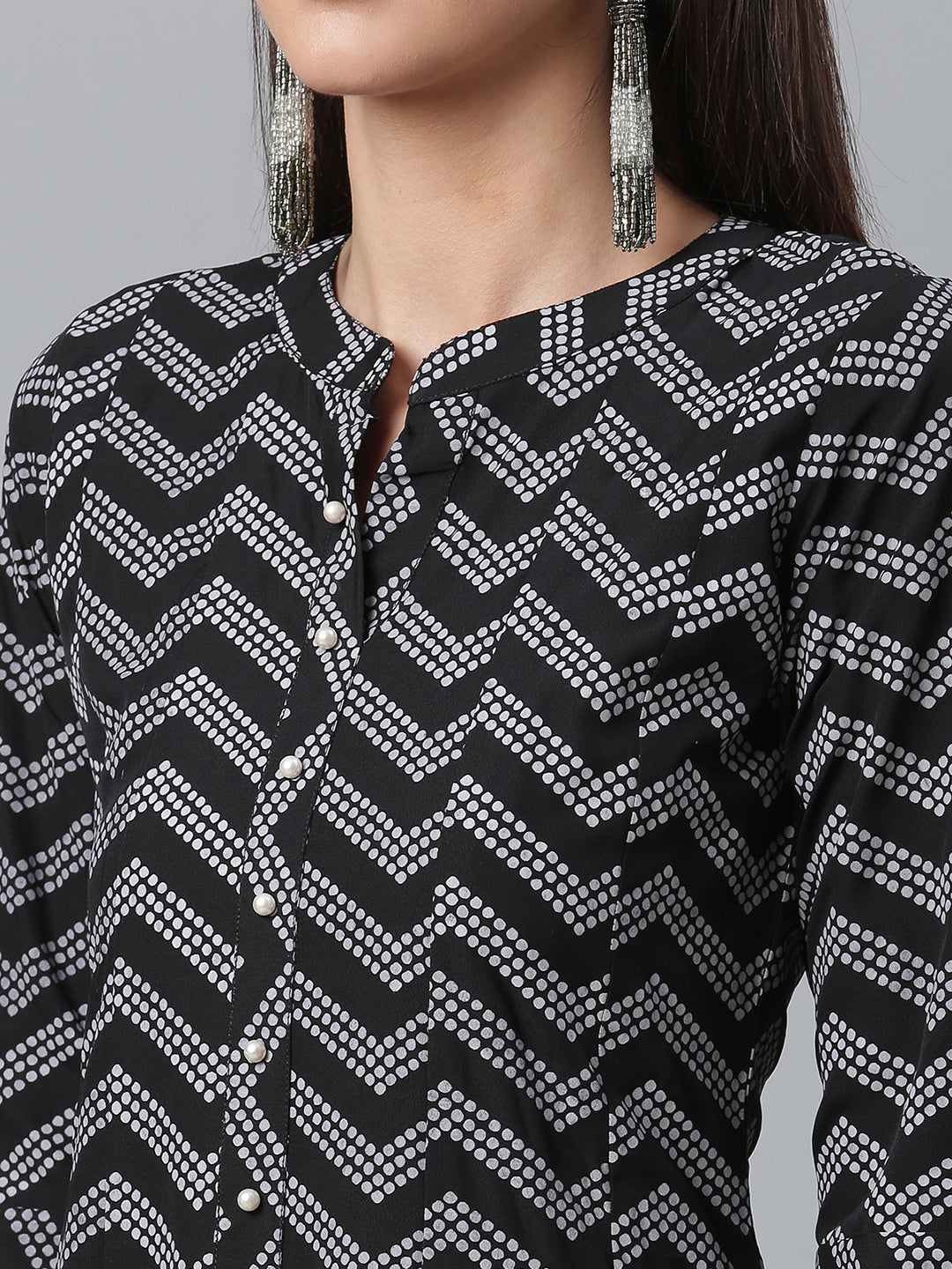 Women's Crepe Black Printed Kurta