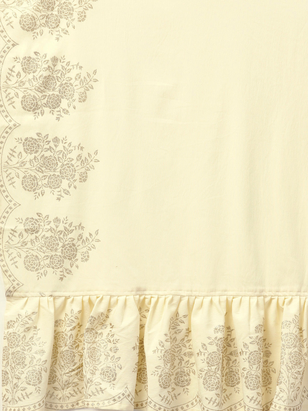 Women's S Cream Straight Kurta Sets