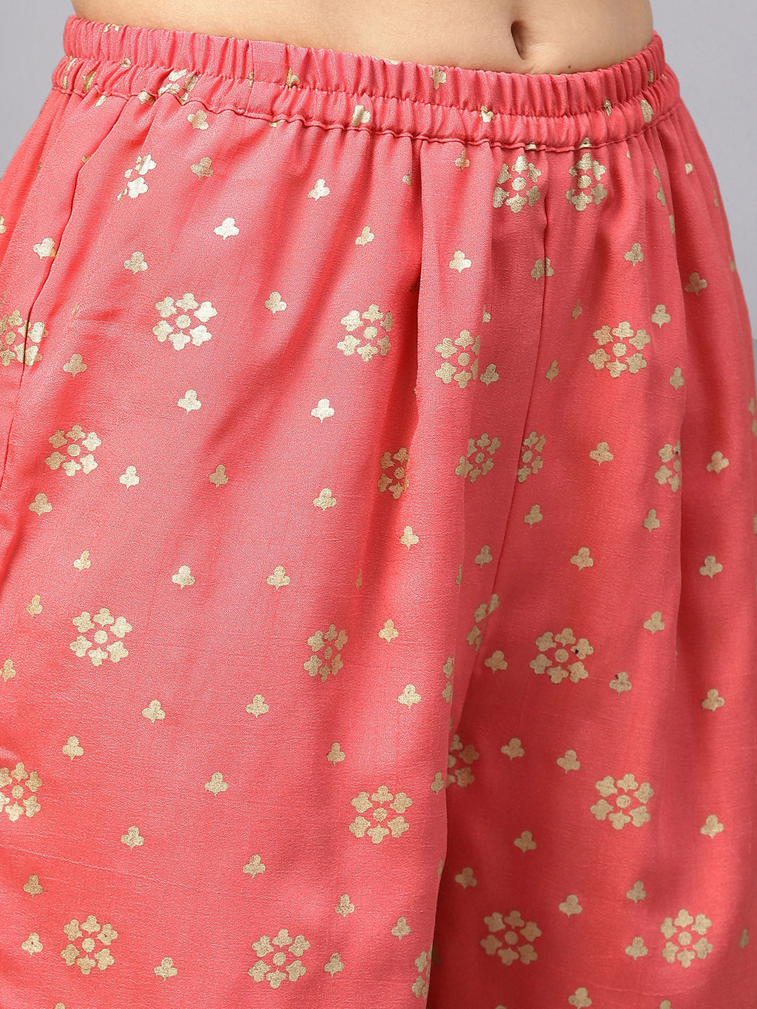 Women's White And Gold Printed Straight Kurta Set