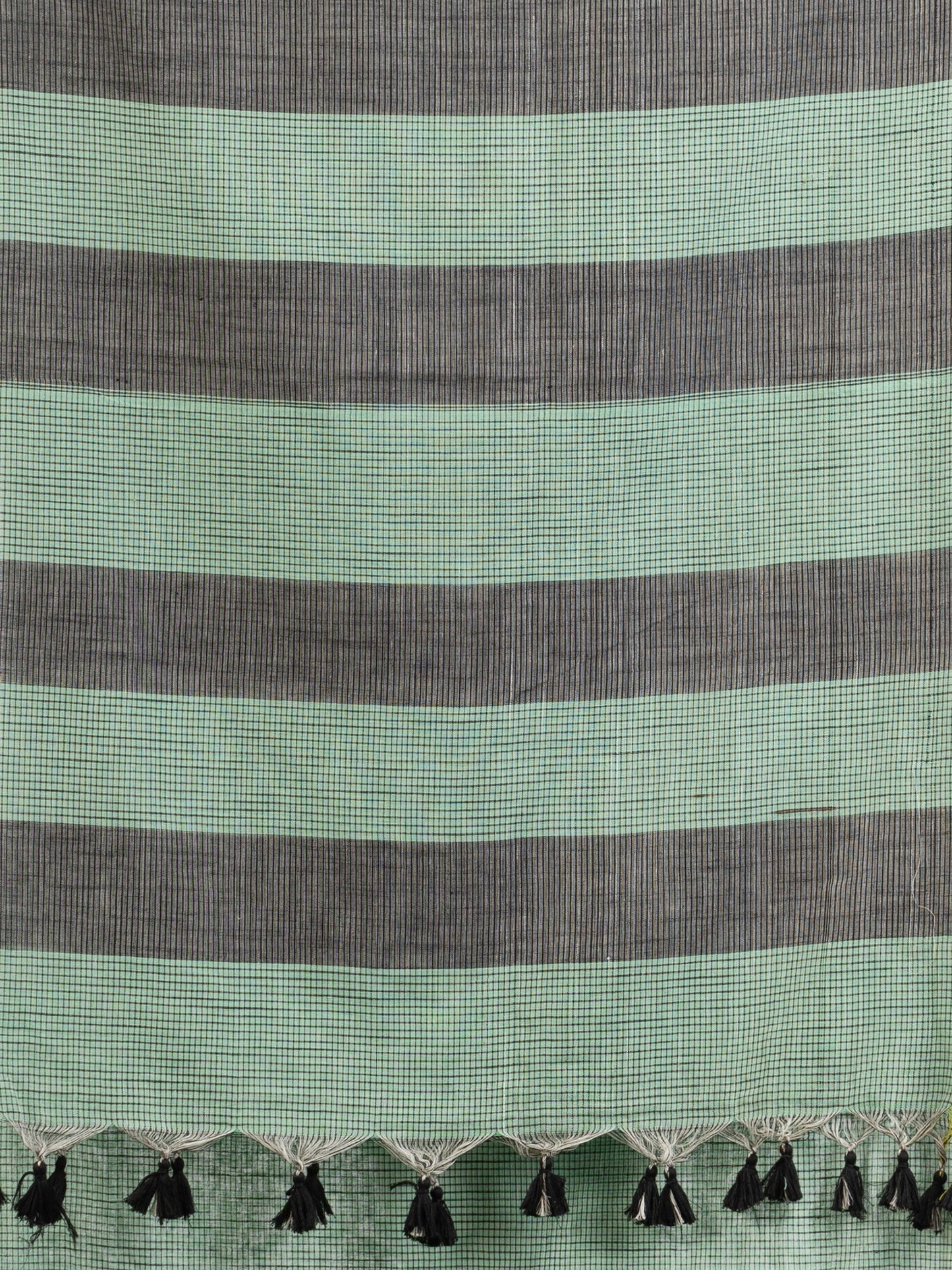 Women's Green And Black Cotton Check Handloom Saree