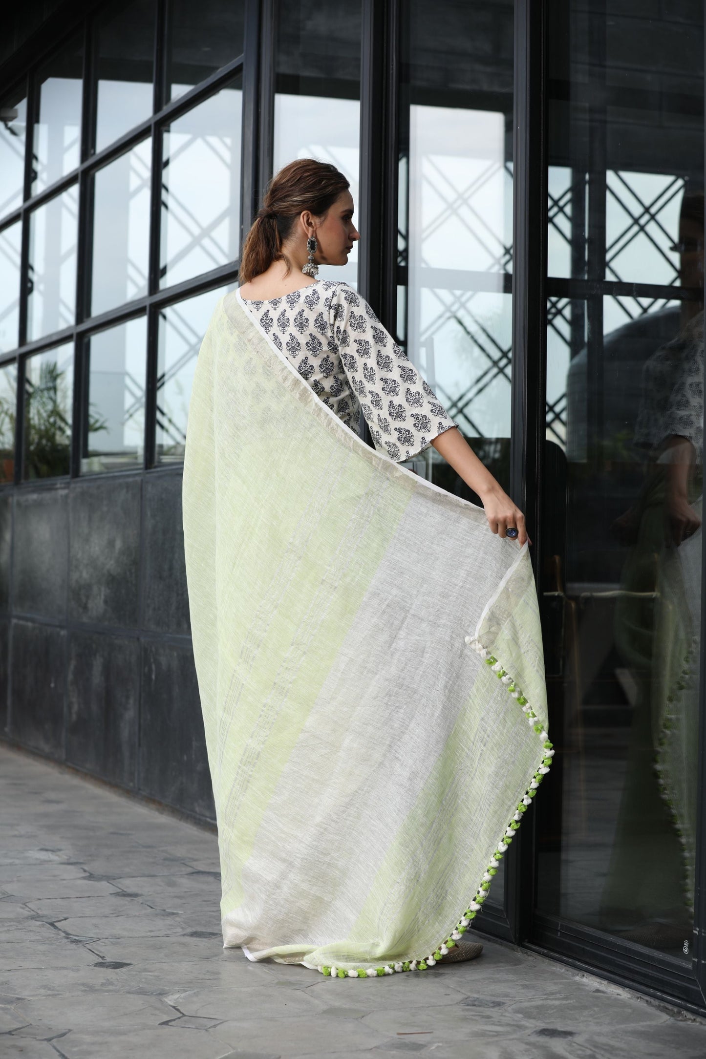 Women's Baby green handwoven linen saree