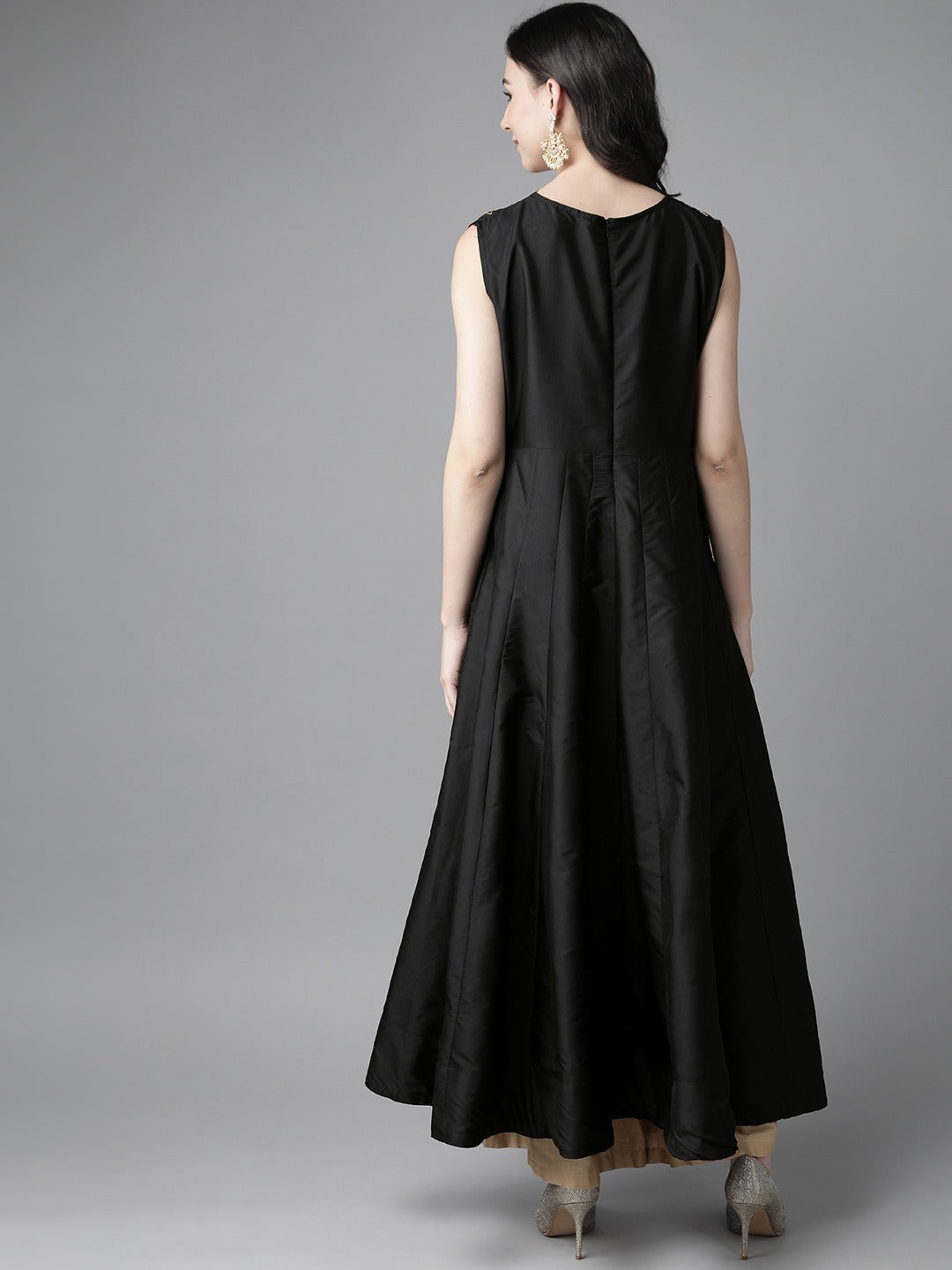 Women's Black Ethnic Motifs Yoke Design Thread Work Kurta