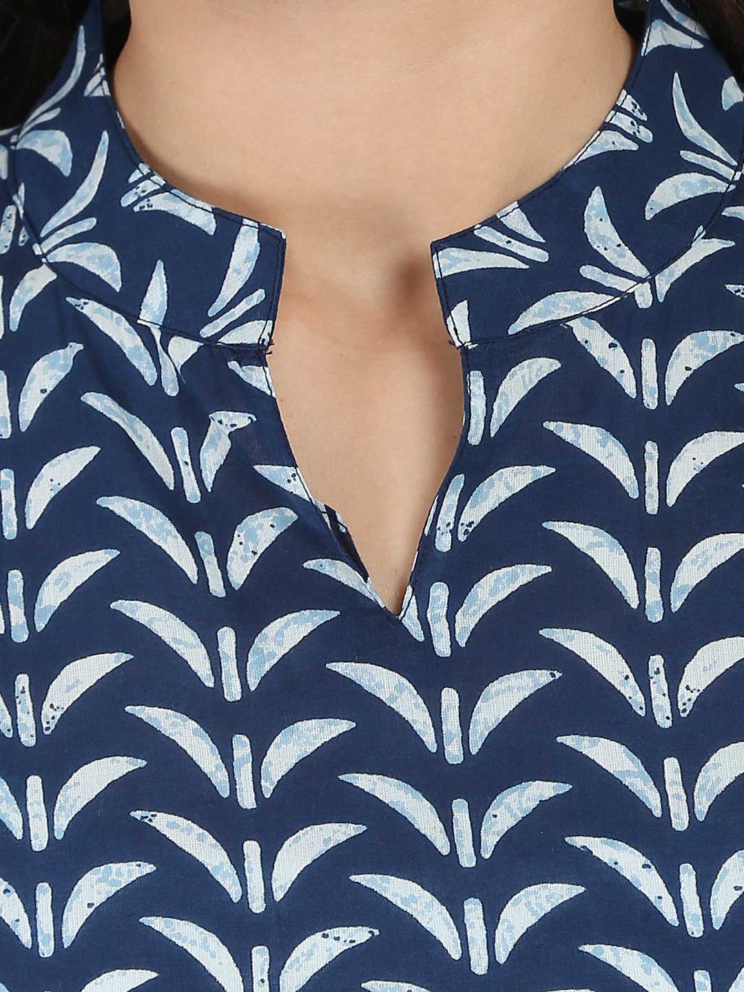 Women's Blue Printed Sleeveless Cotton A-Line Kurta