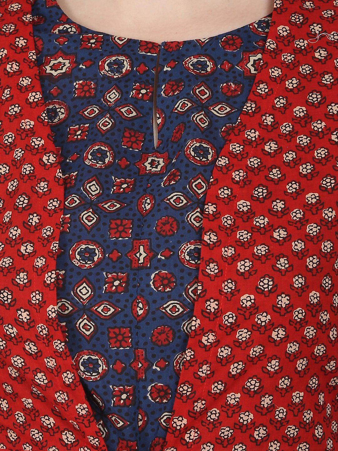 Women's Blue Printed 3/4Th Sleeve Cotton Anarkali Kurta With Red Printed Sleeveless Long Jacket