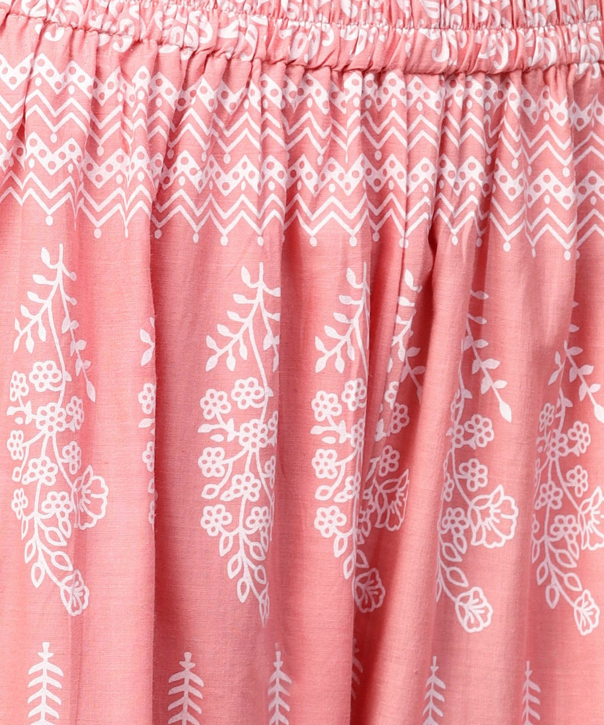 Women's Peach Printed 3/4Th Sleeve Cotton Kurta With Ankle Length Printed Pallazo