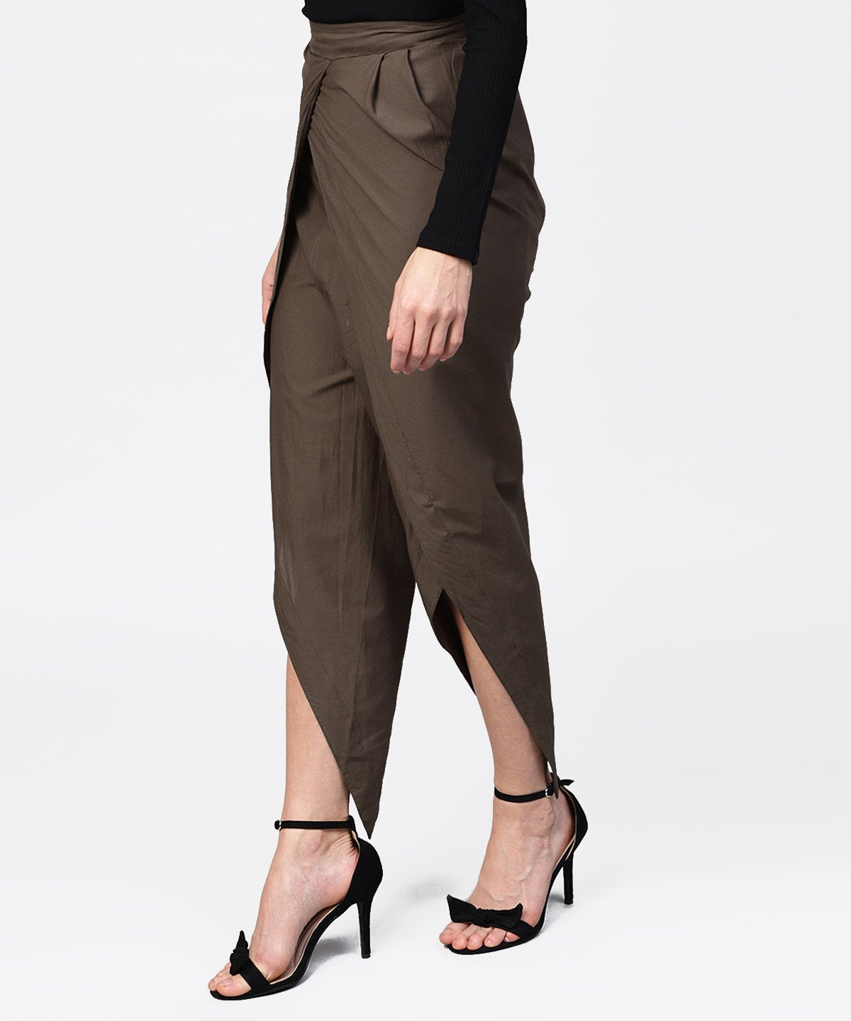 Women's Solid Black Ankle Length Cotton Tulip Pant