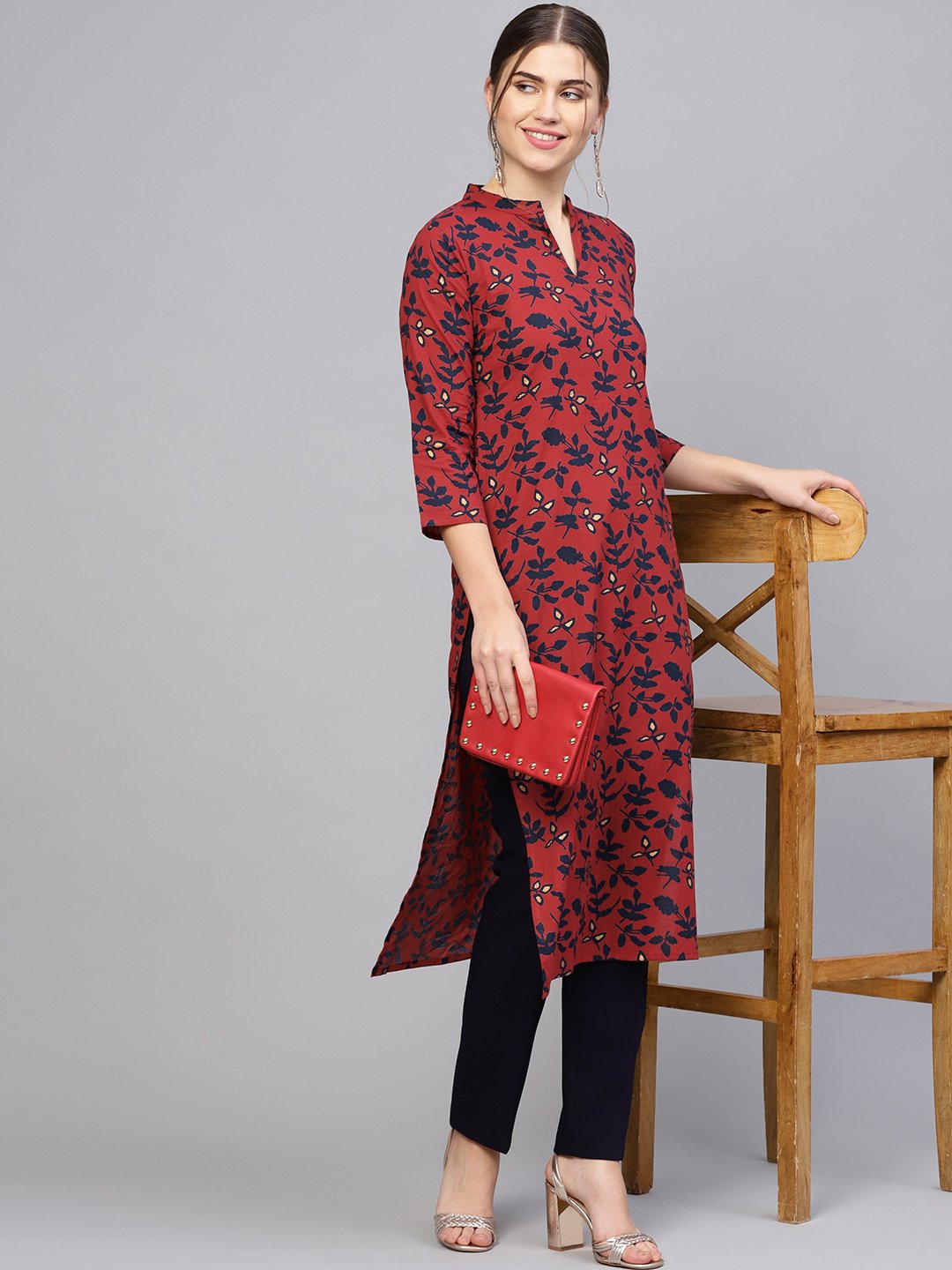 Women's Maroon & Navy Blue Printed Straight Kurta