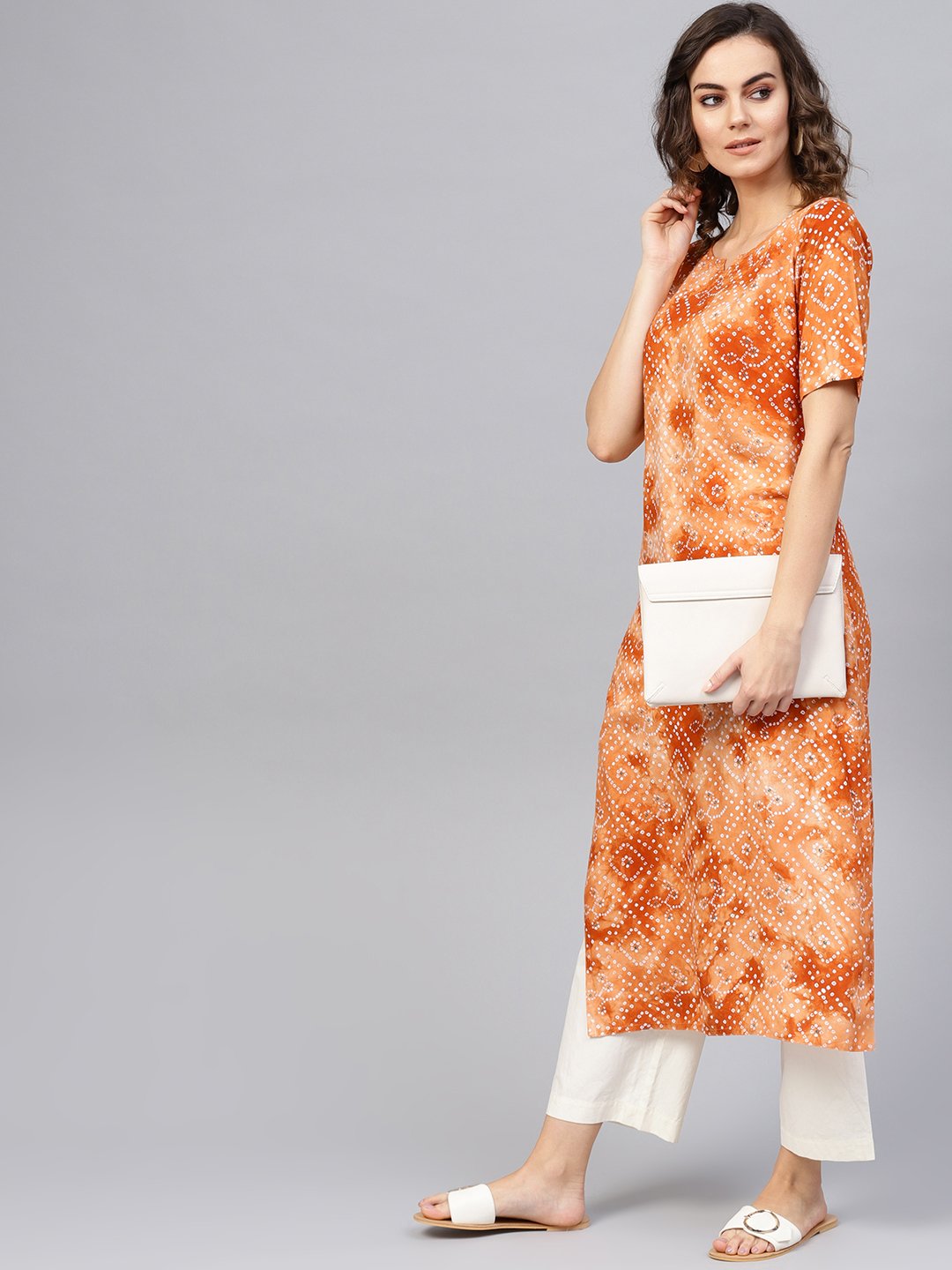 Women's Rust Orange & White Bandhani Printed Straight Kurta