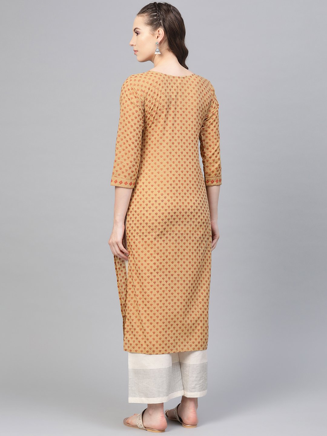 Women's Beige Printed Straight Kurta With Round Neck With 3/4 Sleeves