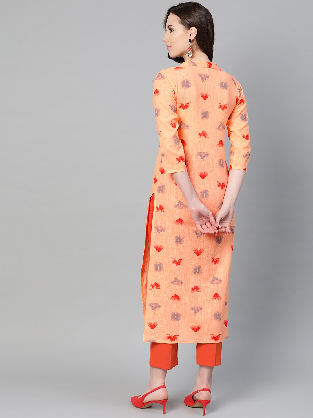 Women's Peach Multi Colored Printed Kurta With Mandarin Collar With 3/4 Sleeves
