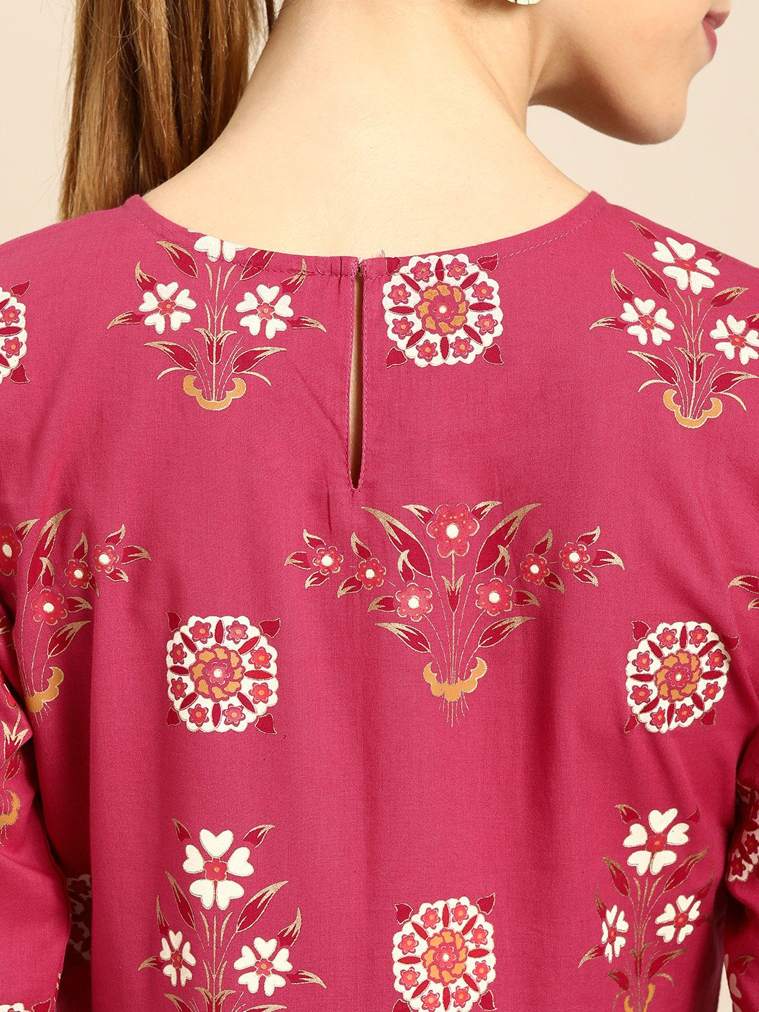 Women's Nayo Magenta Floral Printed Round Neck A-Line Dress