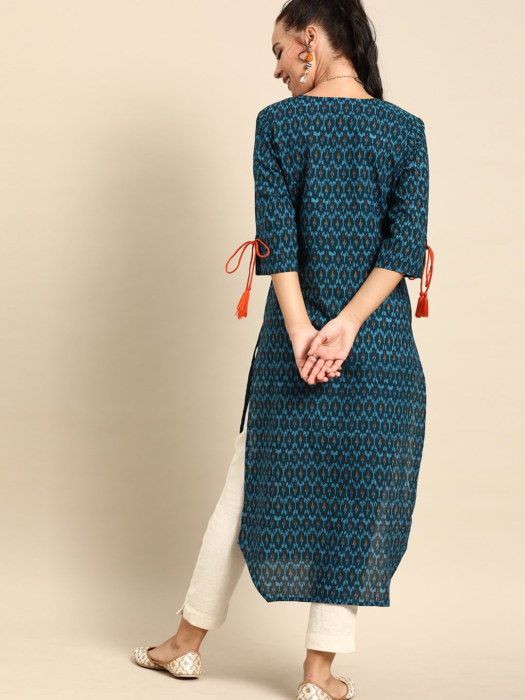Women's Nayo Blue Calf Length Three-Quarter Sleeves Straight Geometric Printed Cotton Kurta