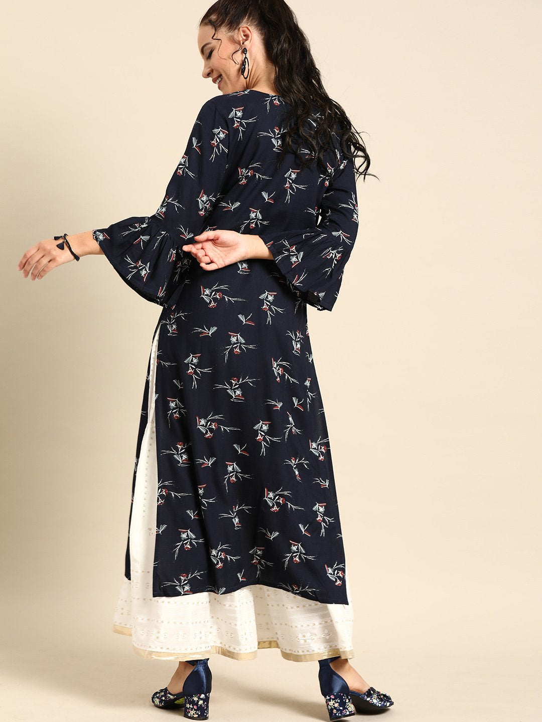 Women's Nayo Navy Blue Calf Length Three-Quarter Sleeves Straight Floral Printed Cotton Kurta