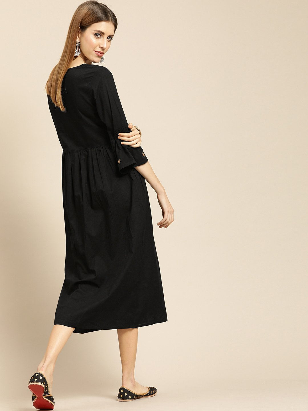 Women's Black Solid Solid Round Neck Cotton A-Line Dress
