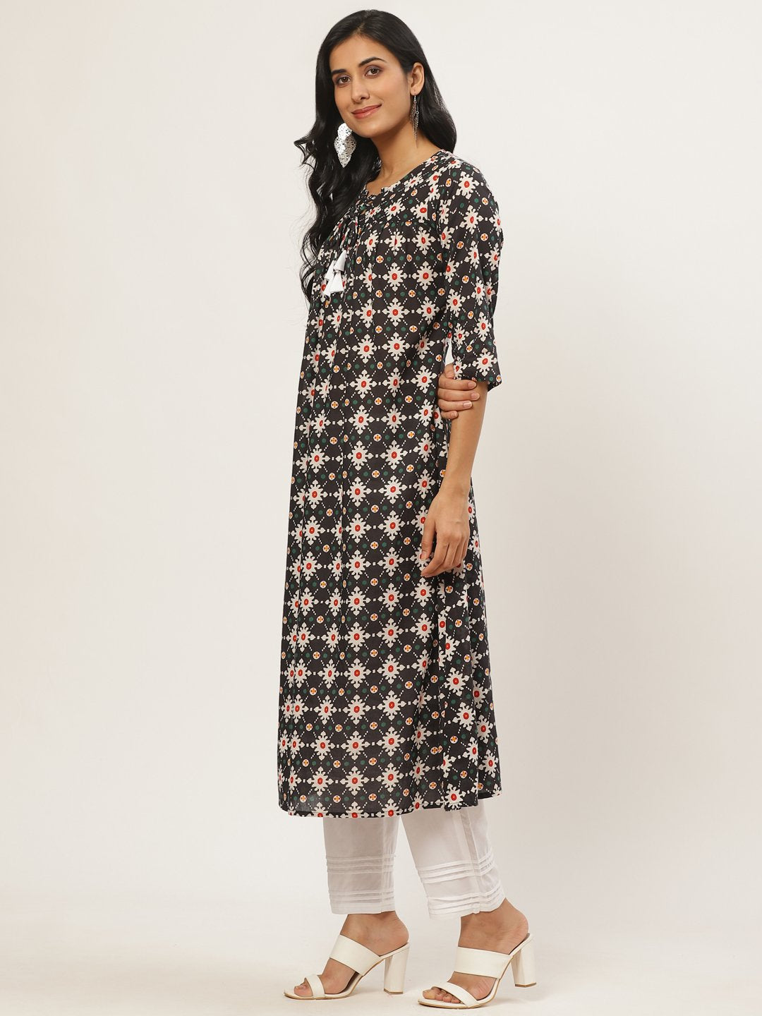 Women's Black Three-Quarter Sleeves Flared Kurta With Trouser