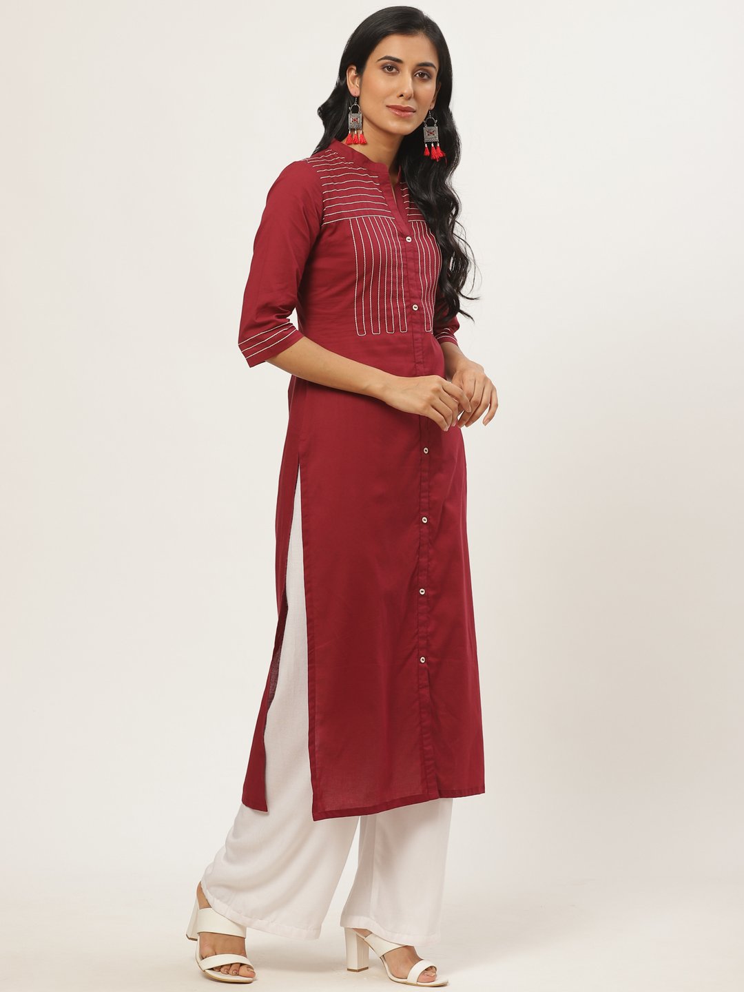 Women's Maroon Calf Length Three-Quarter Sleeves Straight Solid Solid Cotton Kurta