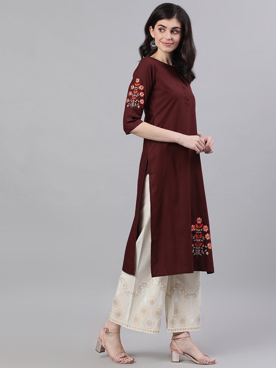 Women's Off White Trouser With Border Print