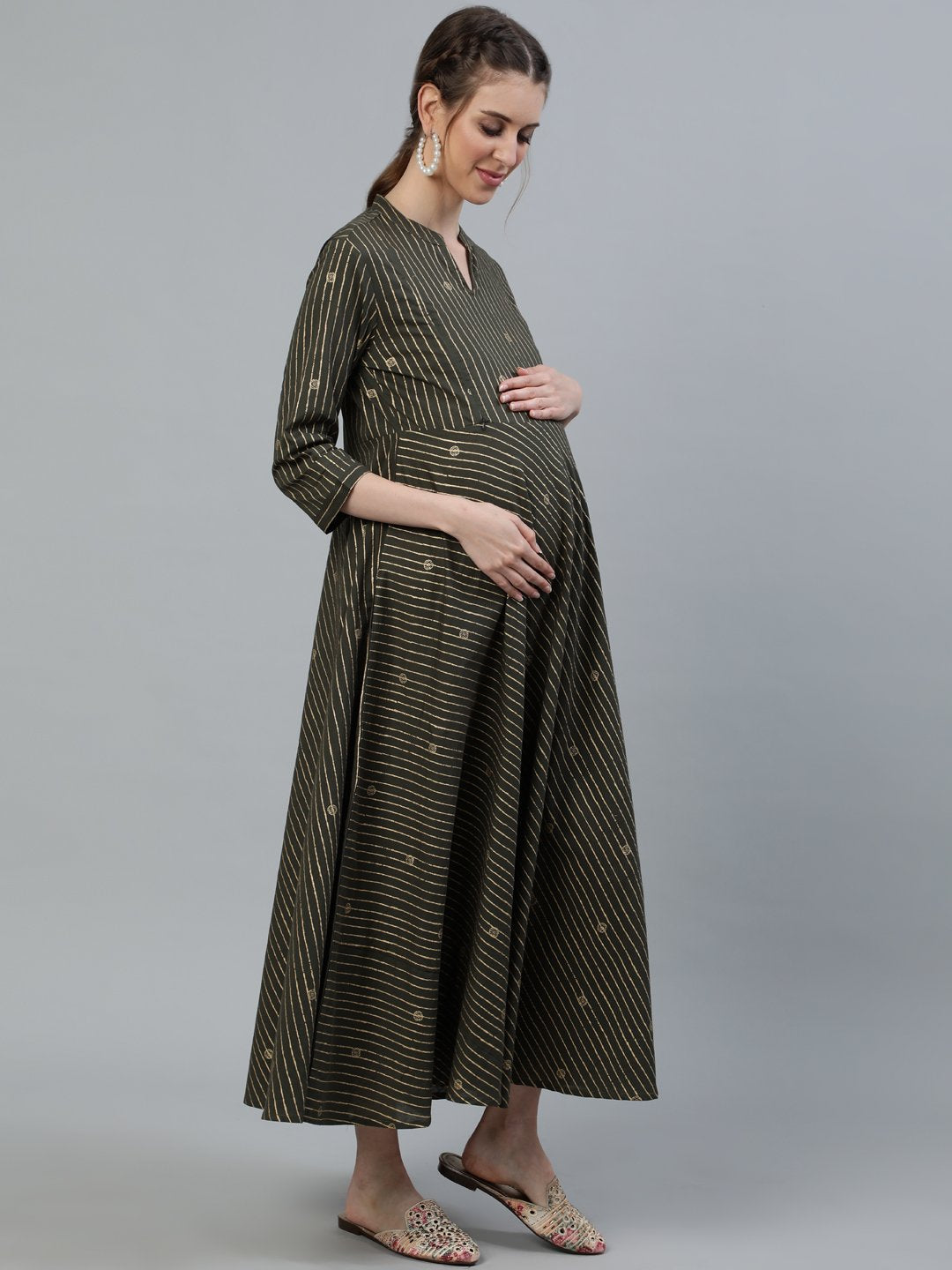Women's Grey & Off-White Printed Maternity Dress With Three Quarter Sleeves