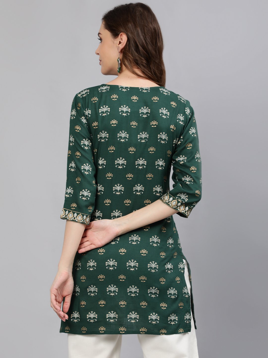 Women's Green & Gold Printed Tunic With Three Quarter Sleeves