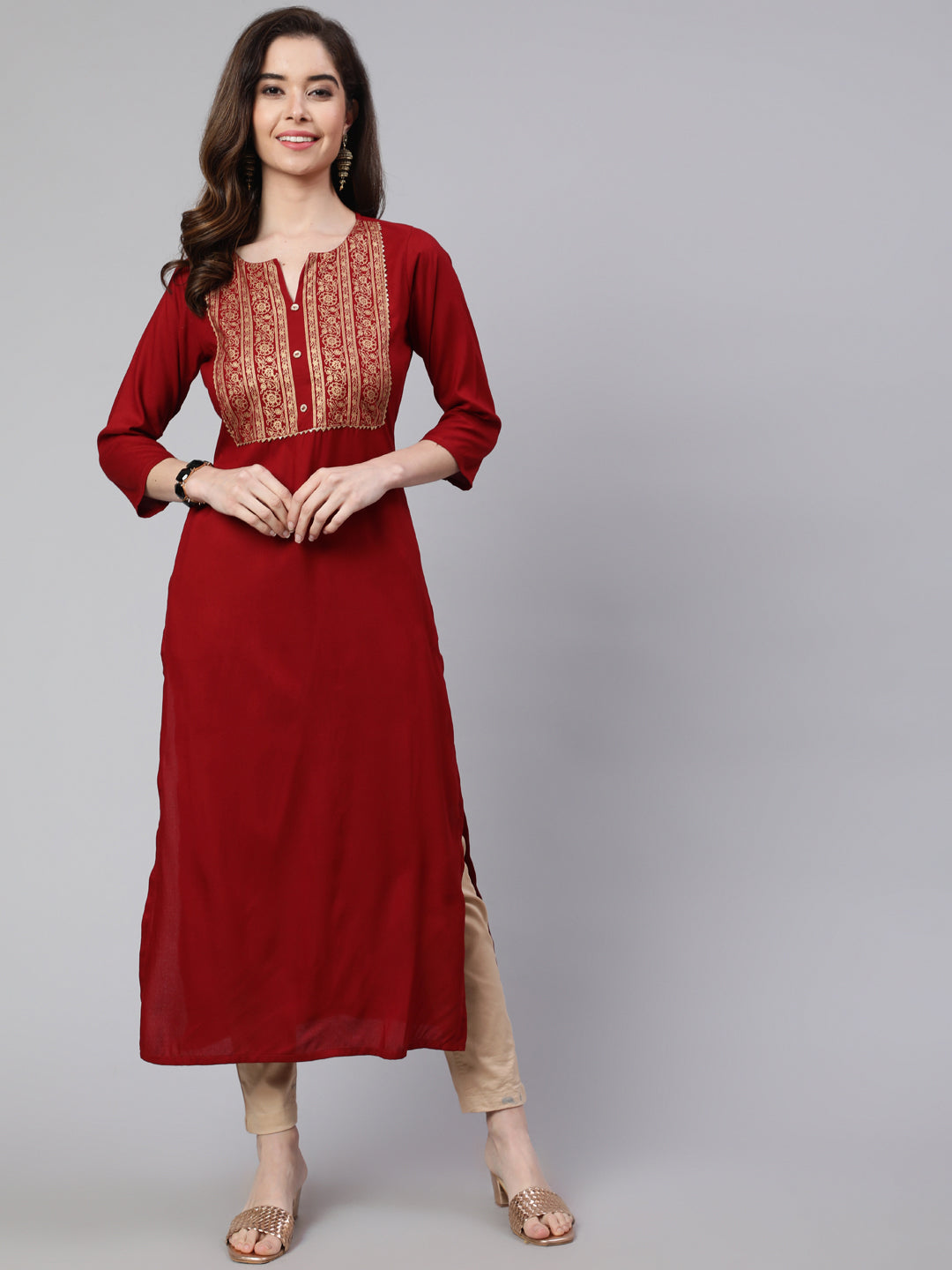 Women's Maroon Printed straight kurta with three quarter sleeves