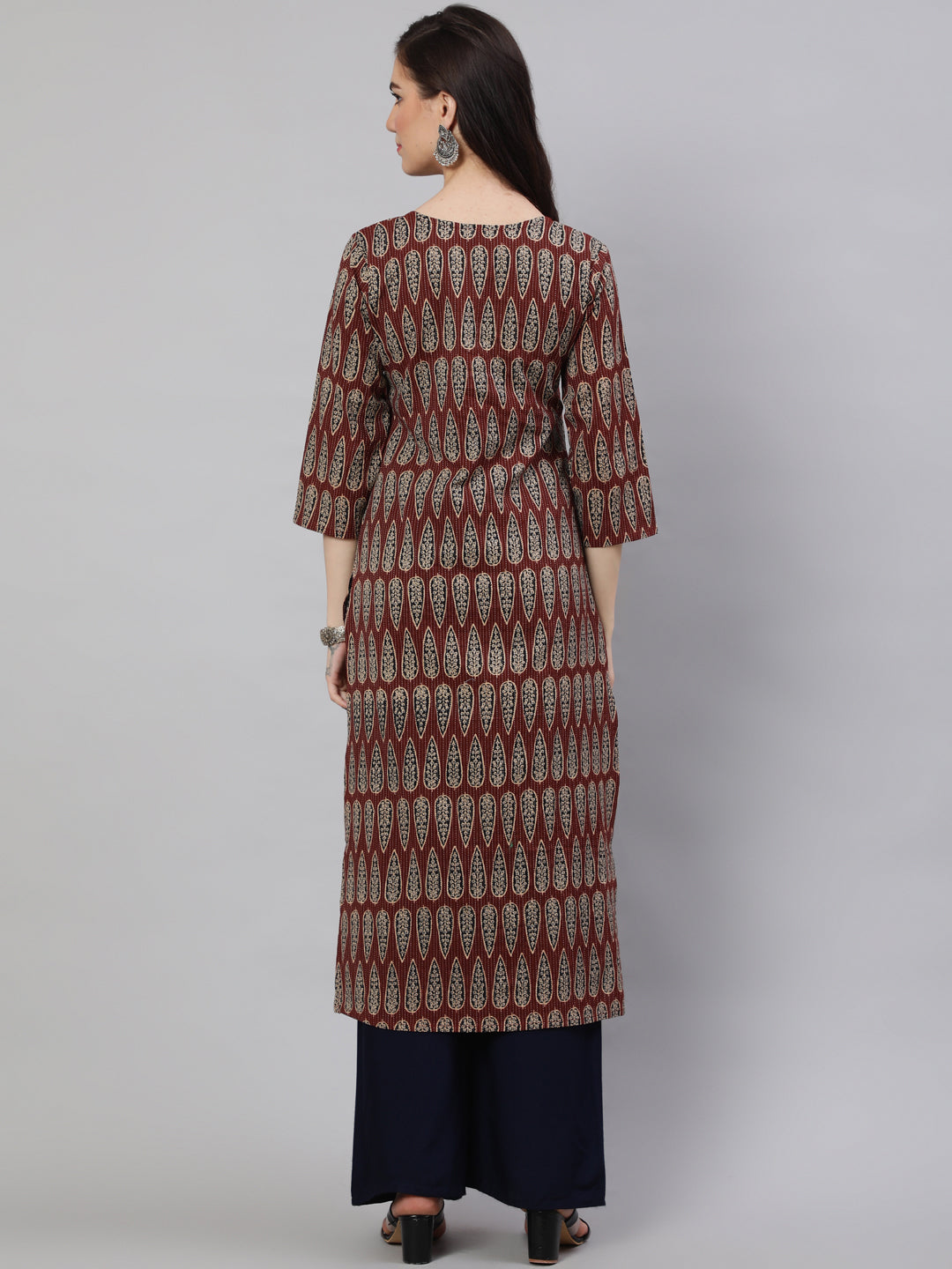 Women's Maroon Printed Straight Kurta With Three Quarter Sleeves