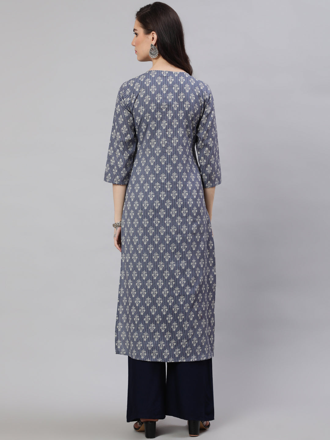 Women's Grey Ethnic Printed Straight Kurta with Three Quarter Sleeves