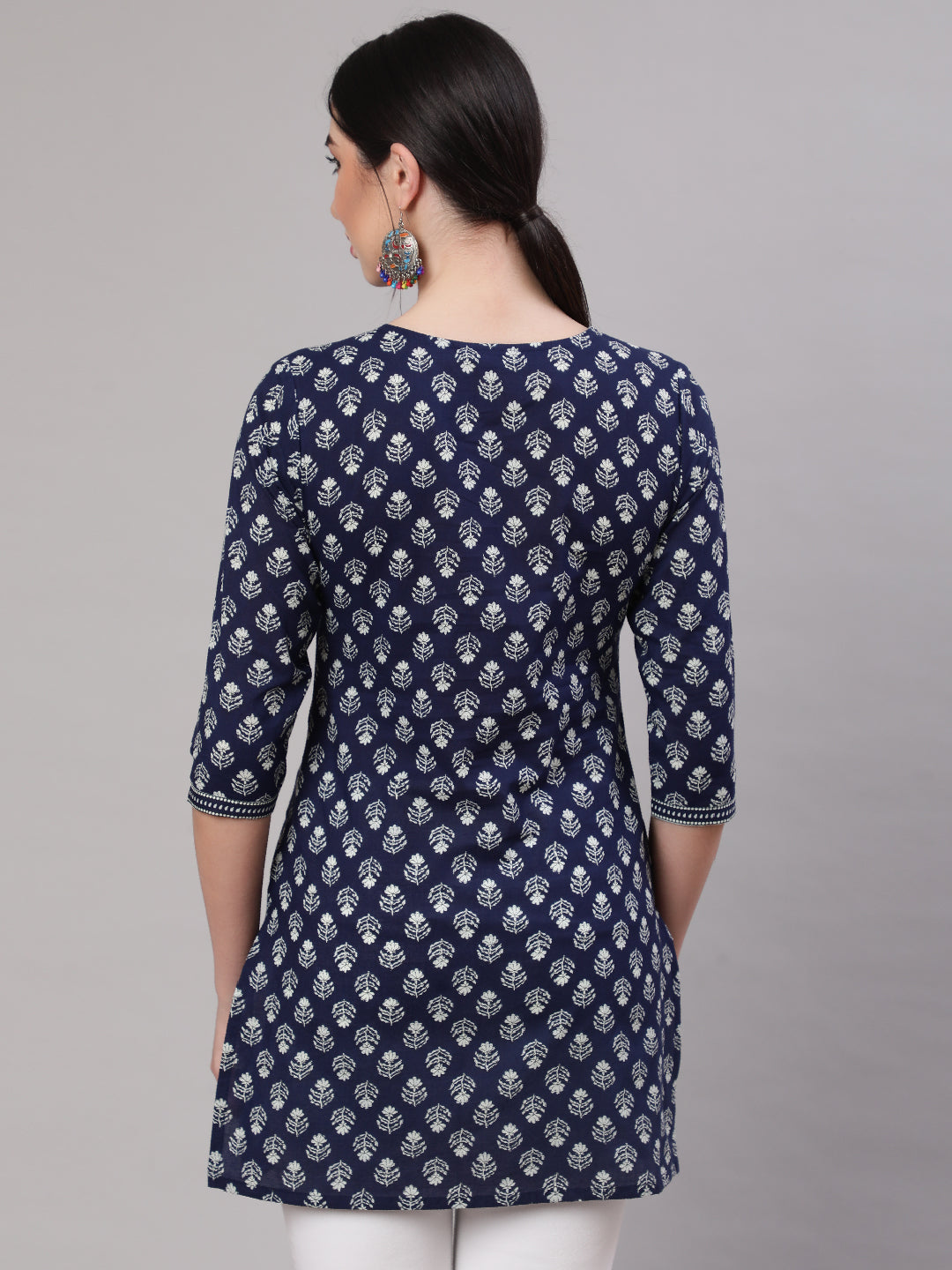 Women's Blue Straight Tunic With Three Quaretr Sleeves
