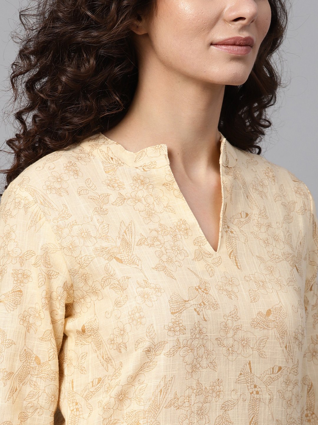 Women's Cream & Gold Floral Printed Kurta Set With Solid Cream Pants