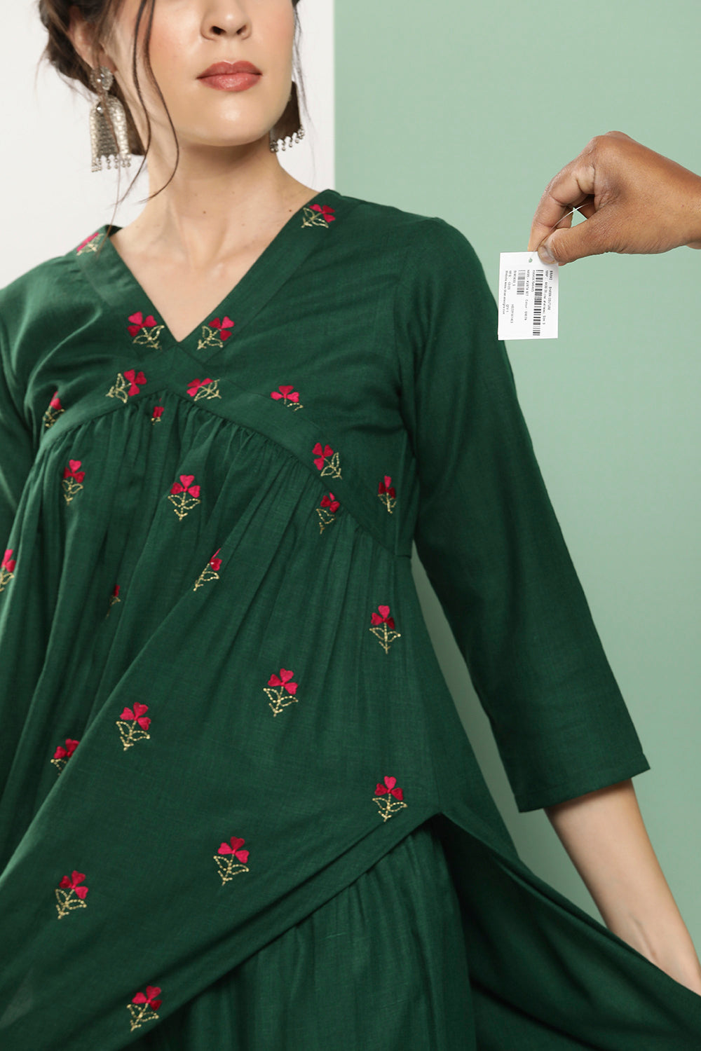 Women's Green Embroidered Kurta With Green Solid Palazzo