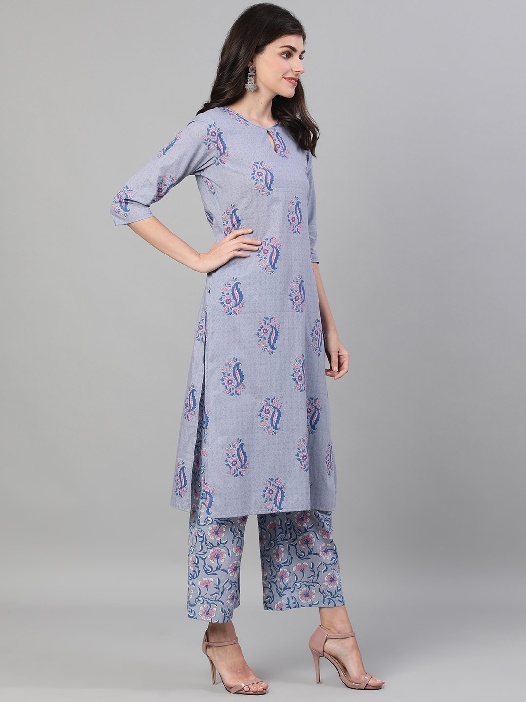 Women's Grey Three-Quarter Sleeves Straight Kurta With Palazzo And Dupatta With Pockets And Face Mask