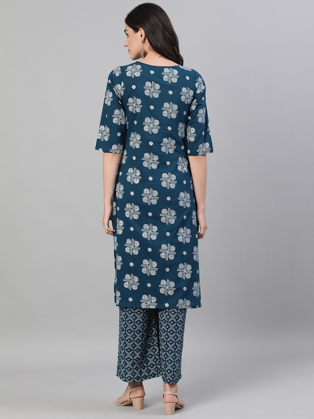 Women's Blue Three-Quarter Sleeves Straight Kurta With Palazzo With Pockets And Face Mask