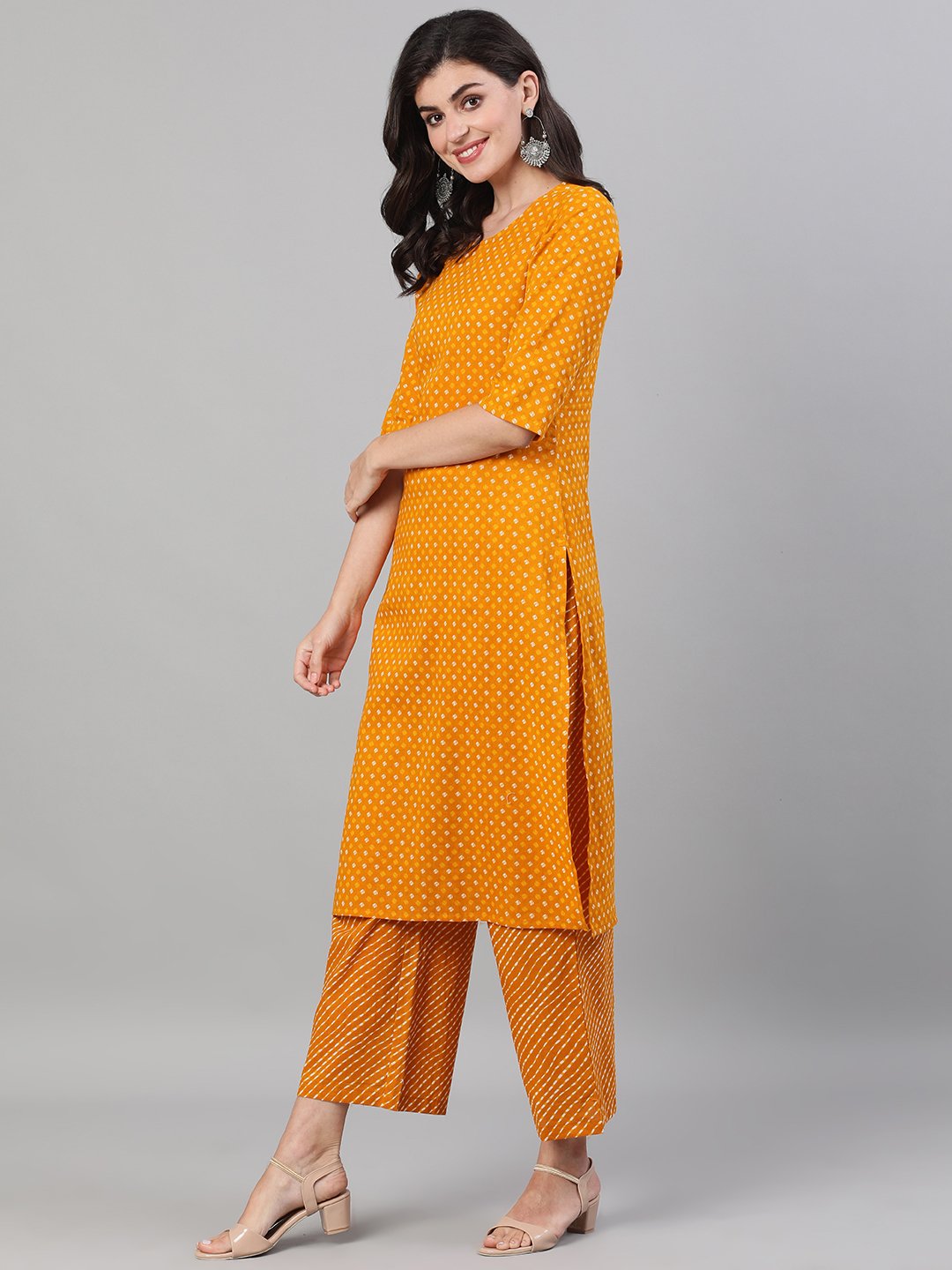 Women's Yellow Three-Quarter Sleeves Printed Kurta-Palazzo With Pockets Dupatta And Fask Mask