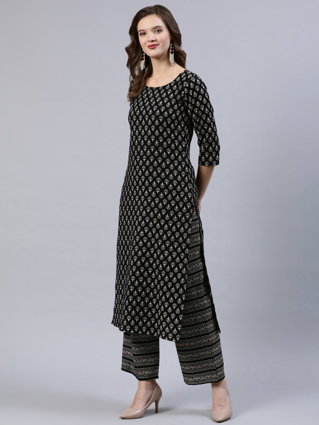 Women's Black Printed Straight Kurta With Palazo & Dupatta